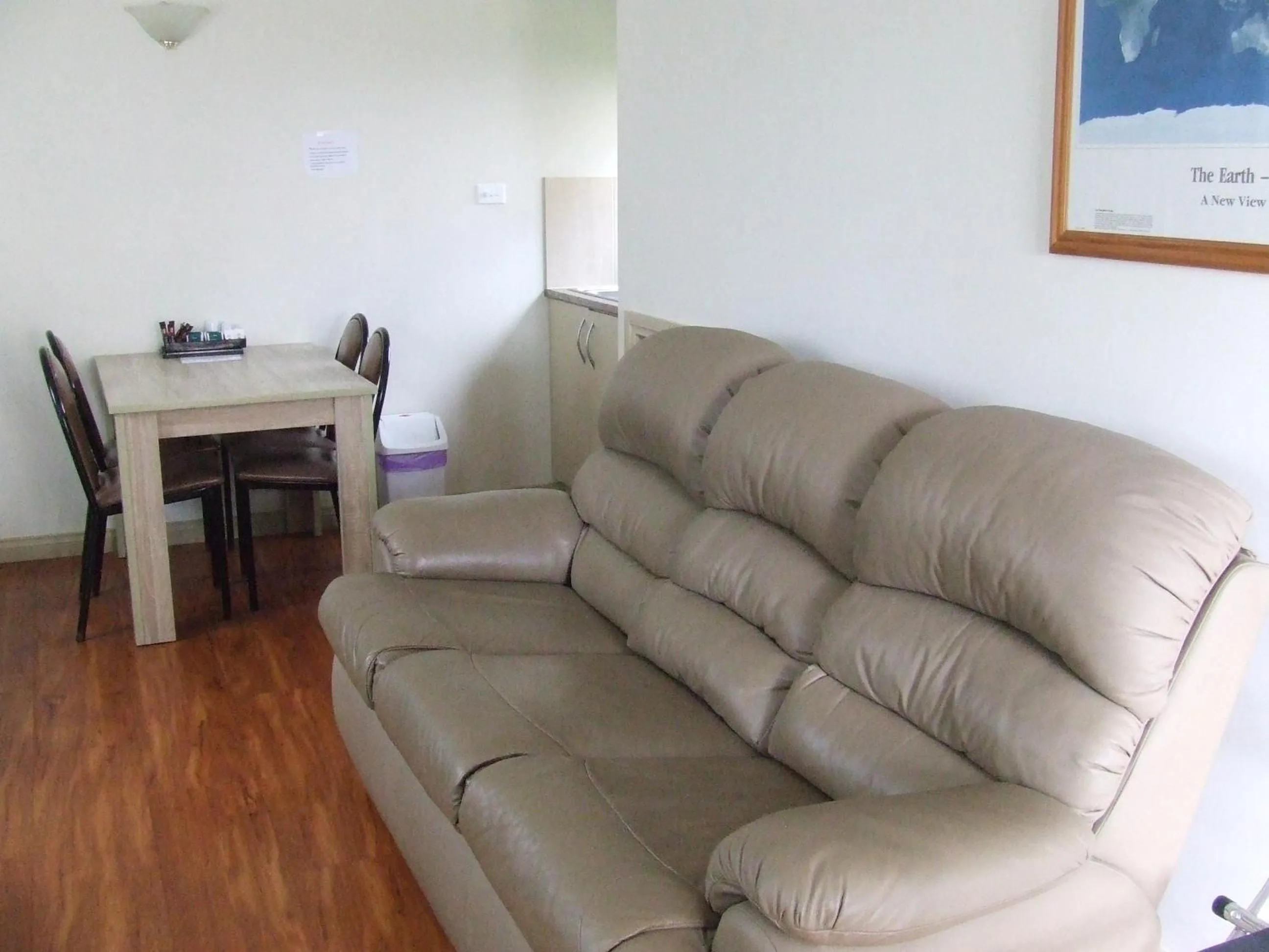 Seating area in Queechy Motel