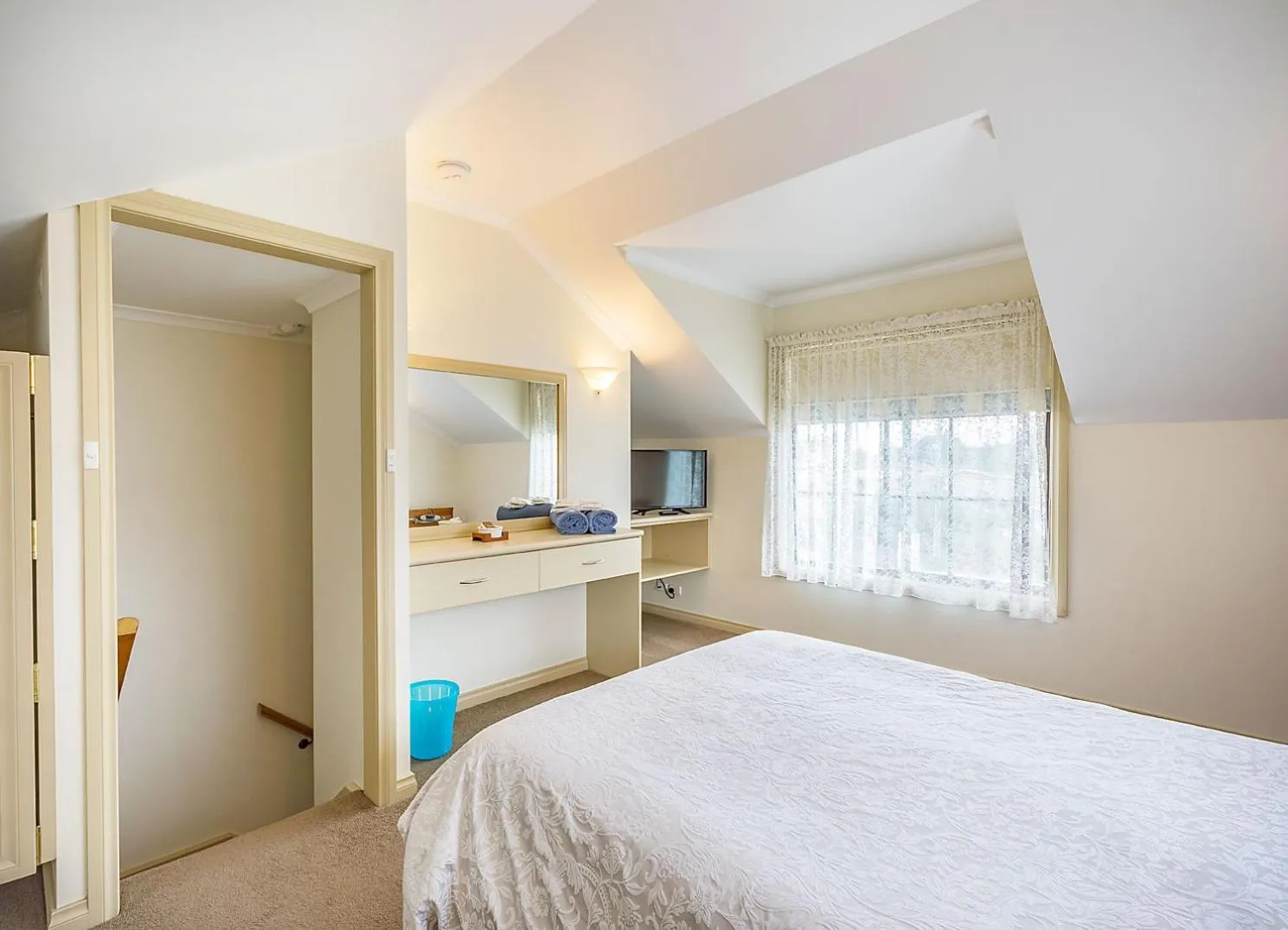 Bed in Queechy Motel