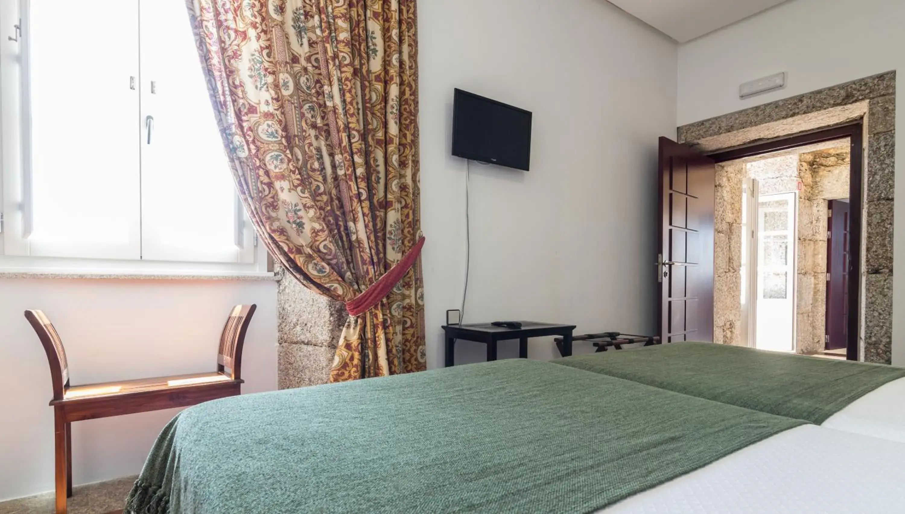 Twin Room - single occupancy in Pazo de Sedor Twin Room - single occupancy in Pazo de Sedor