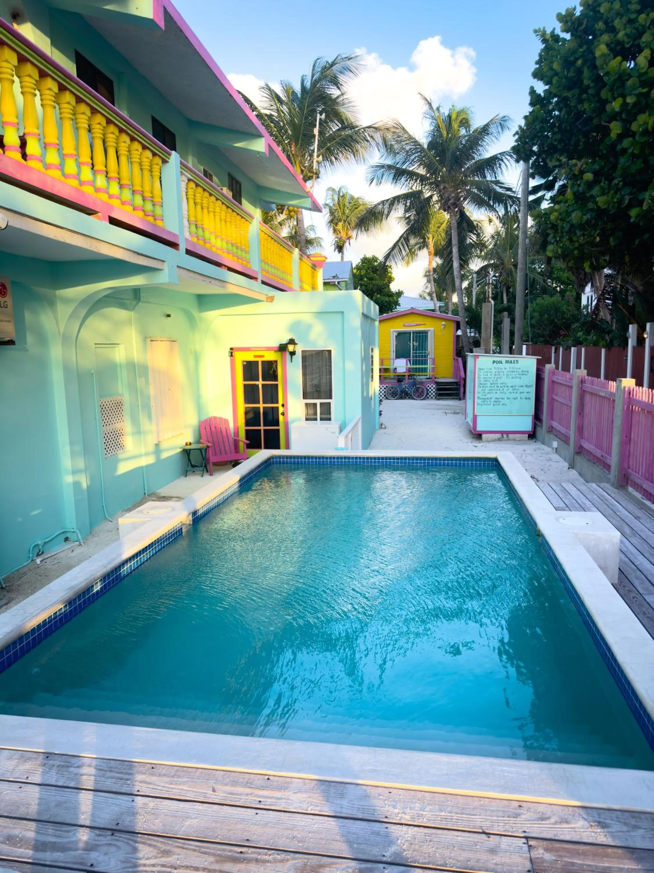 Swimming pool in Barefoot Beach Belize