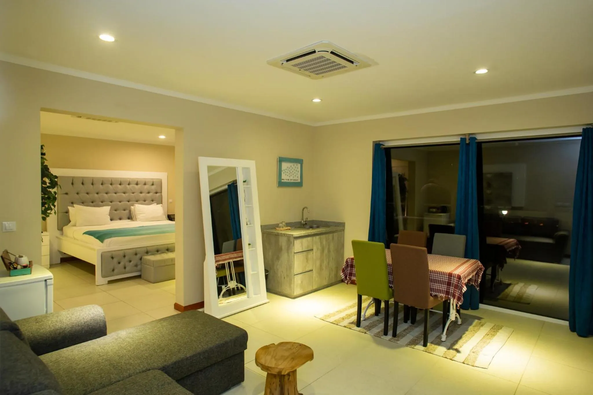 Bed in Hotel Islander Bonaire