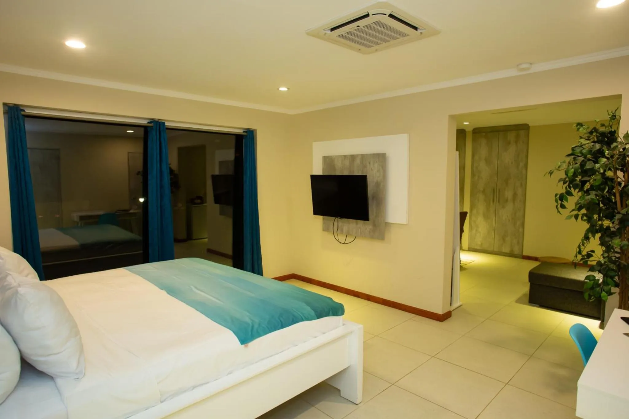 Bed in Hotel Islander Bonaire