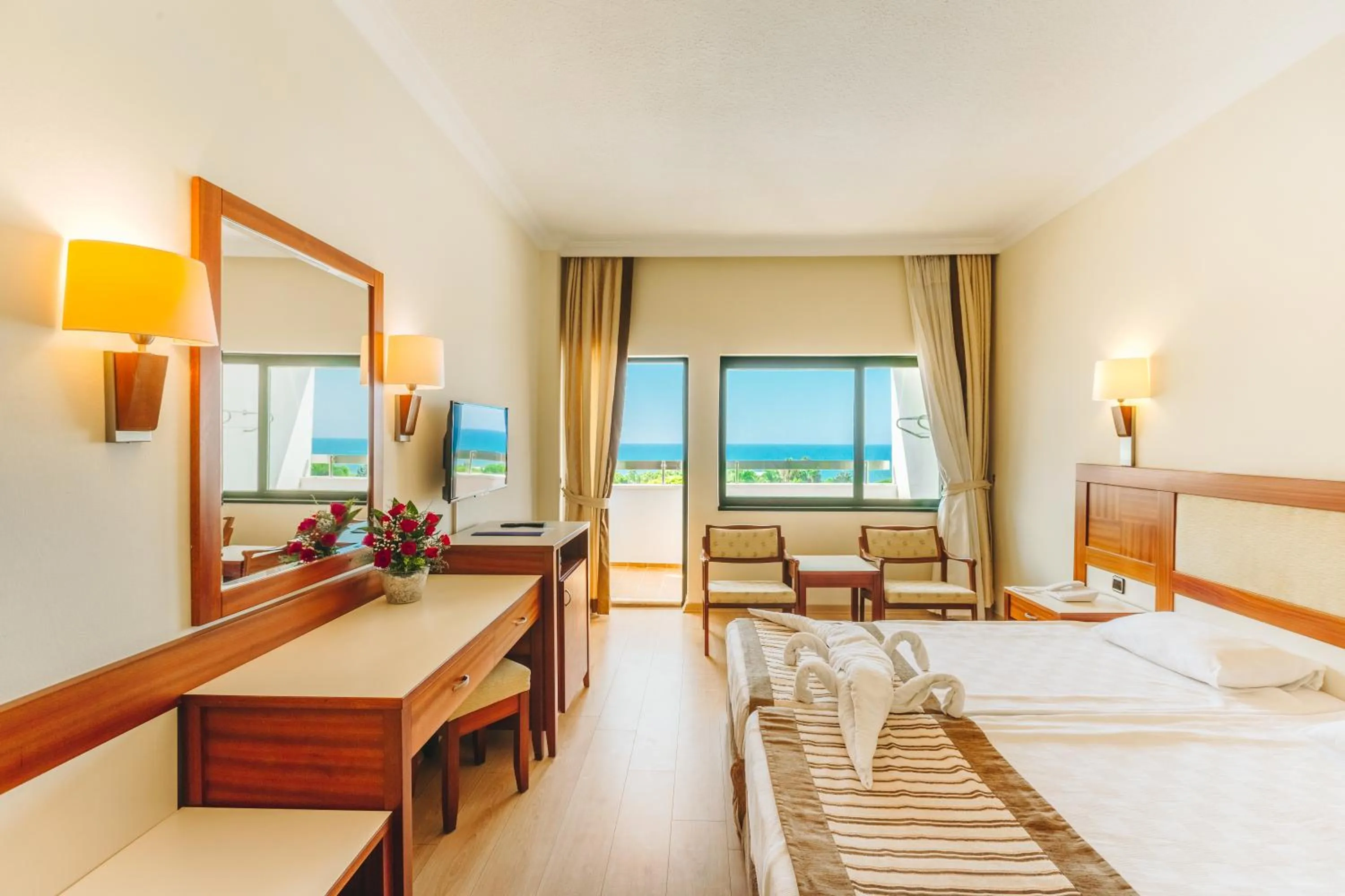 Photo of the whole room, Bed in Sural Hotel