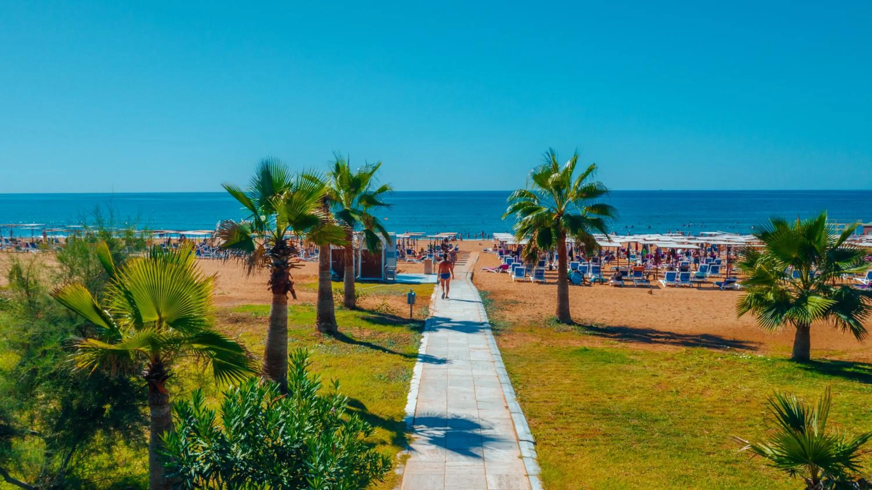 Beach in Sural Garden Hotel