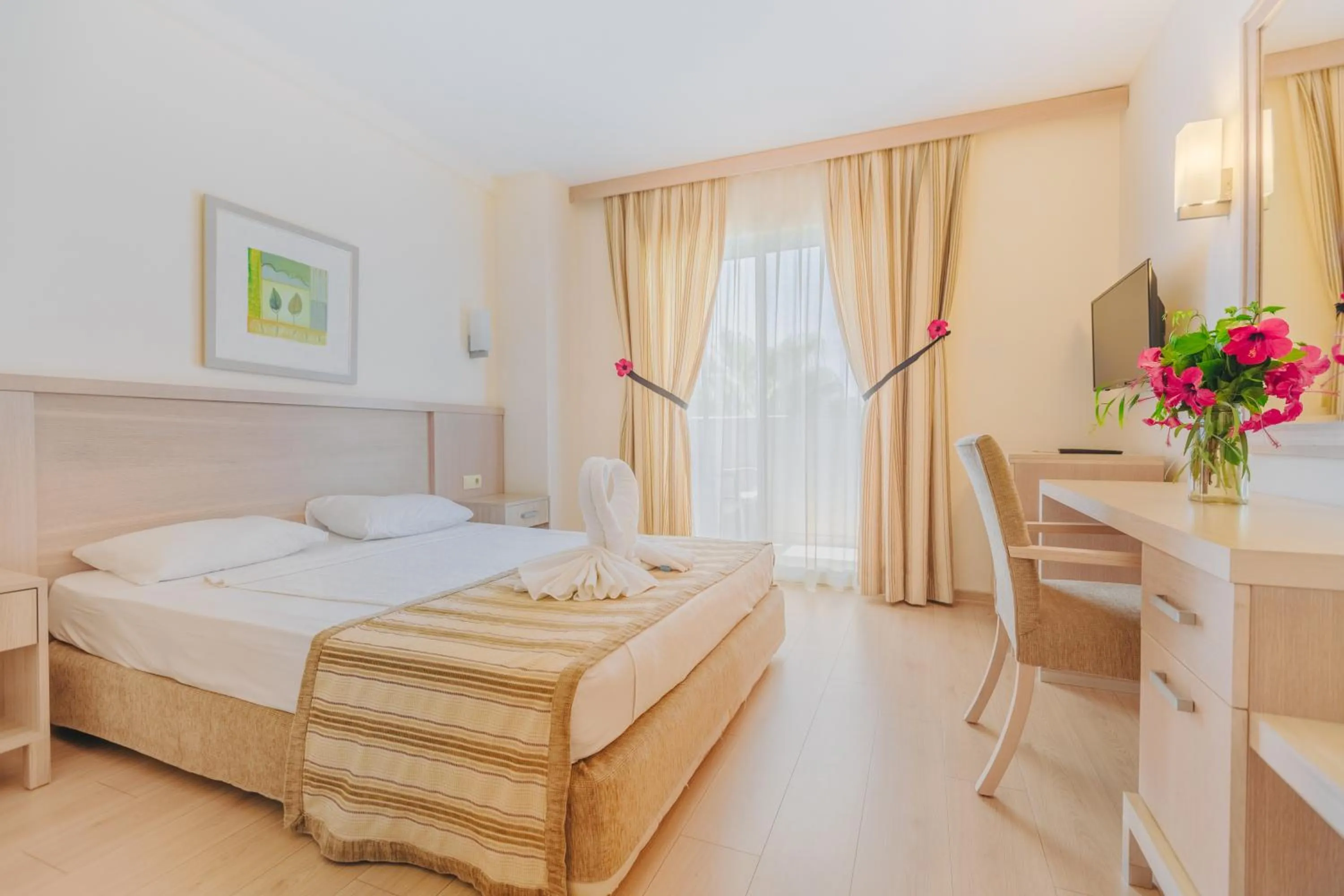 Photo of the whole room in Sural Resort Hotel