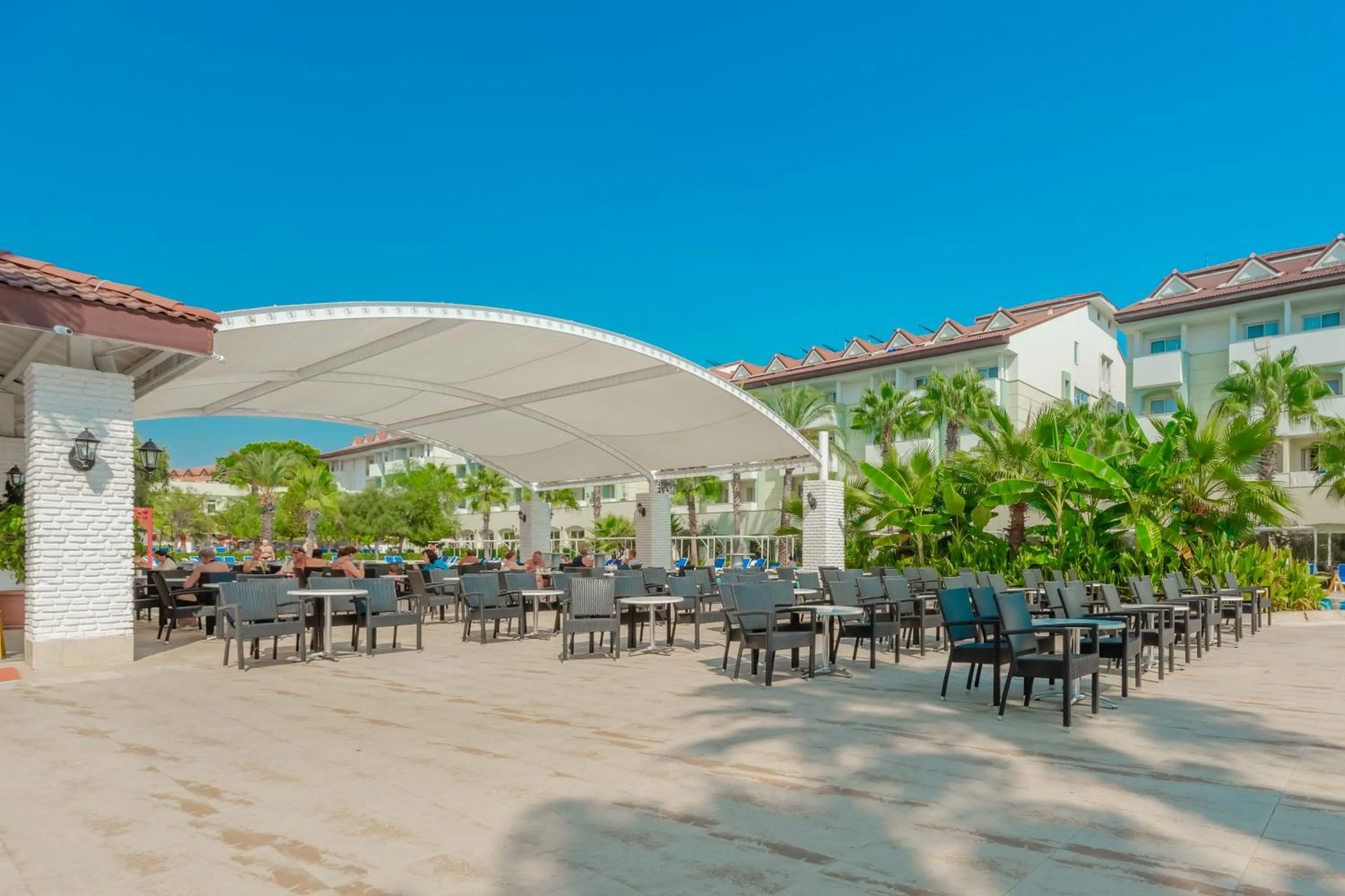 Restaurant/places to eat in Sural Resort Hotel