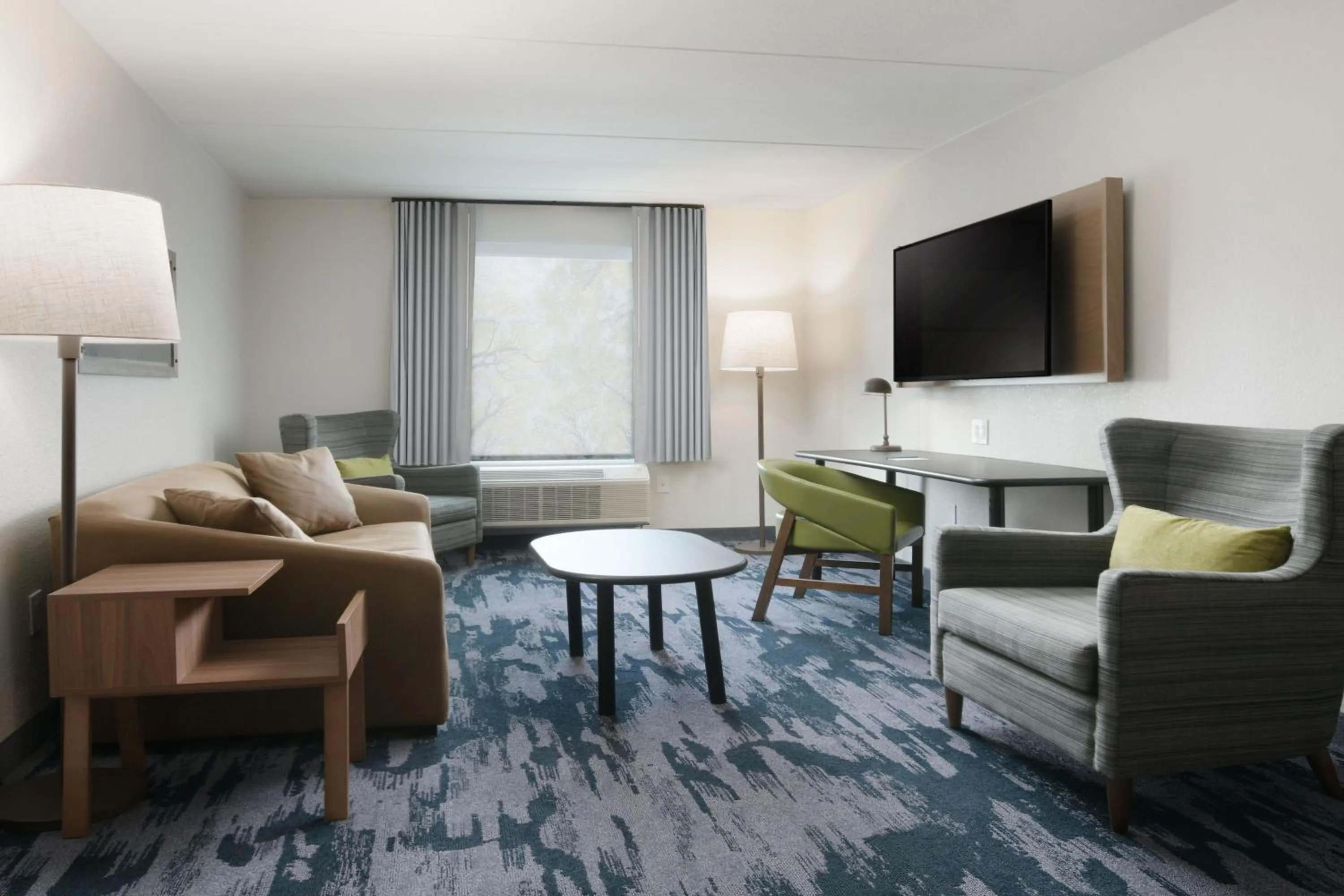 Bedroom in Fairfield Inn & Suites by Marriott Pottstown Limerick