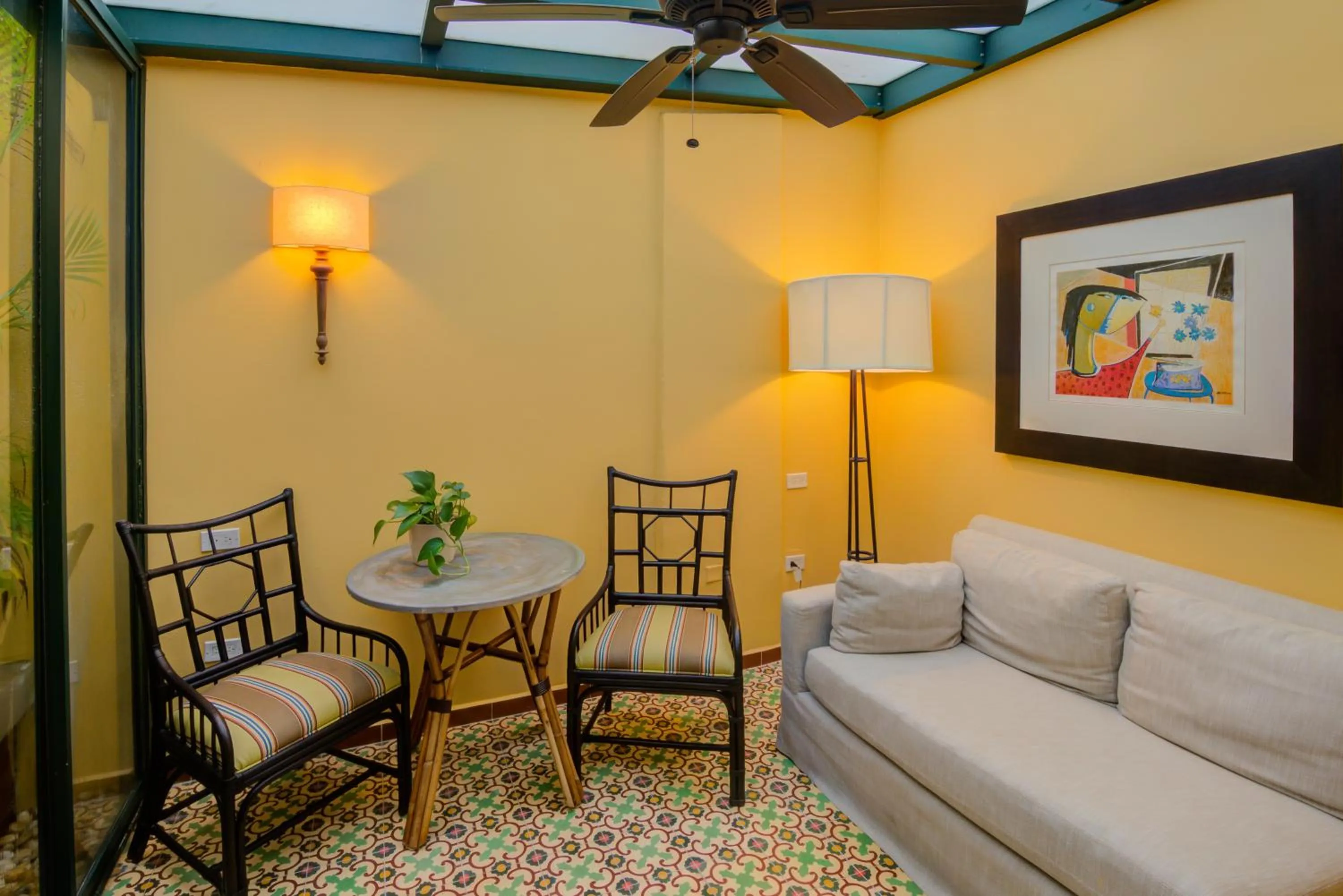 Seating area in Hotel El Convento