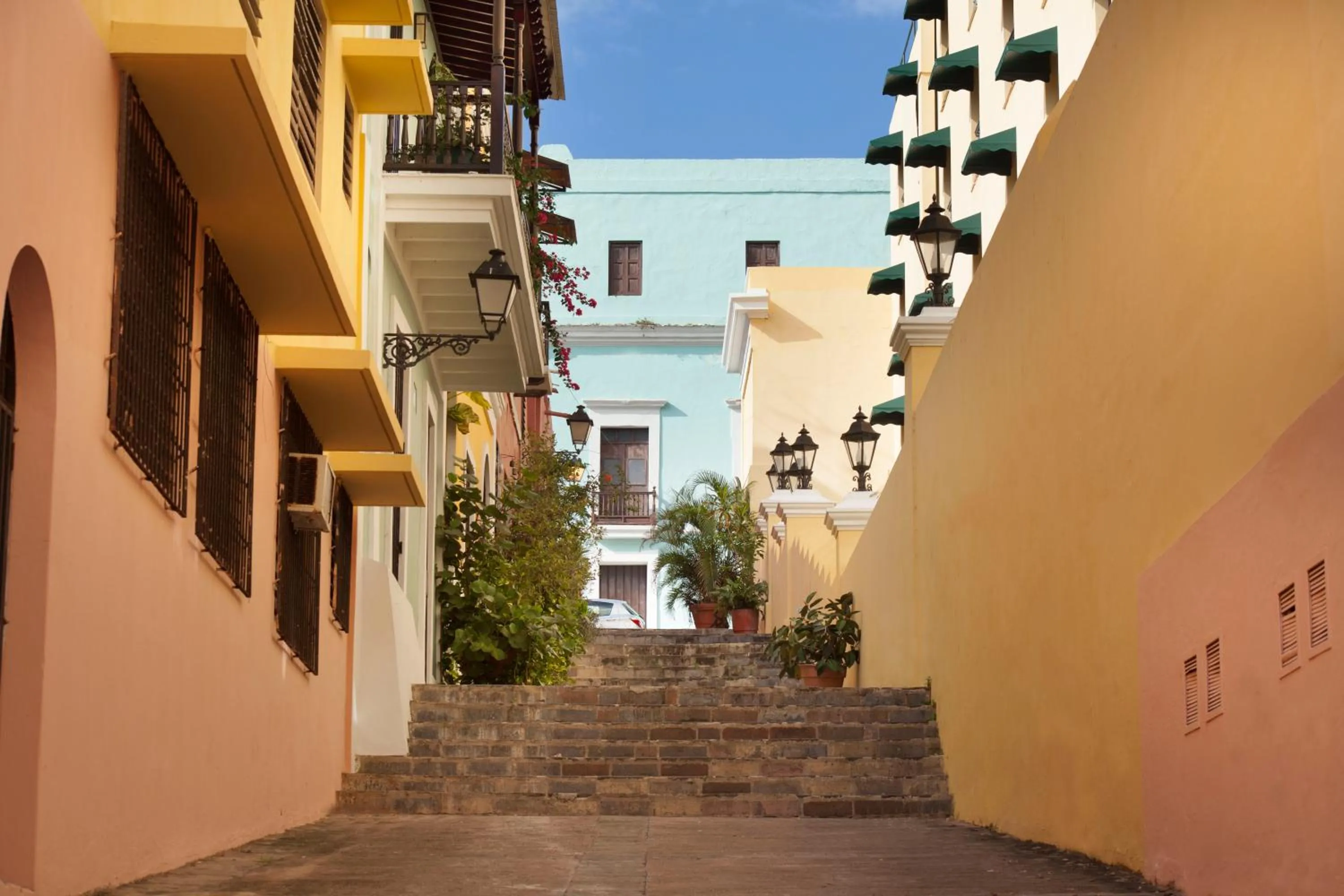 Evening entertainment in Hotel El Convento