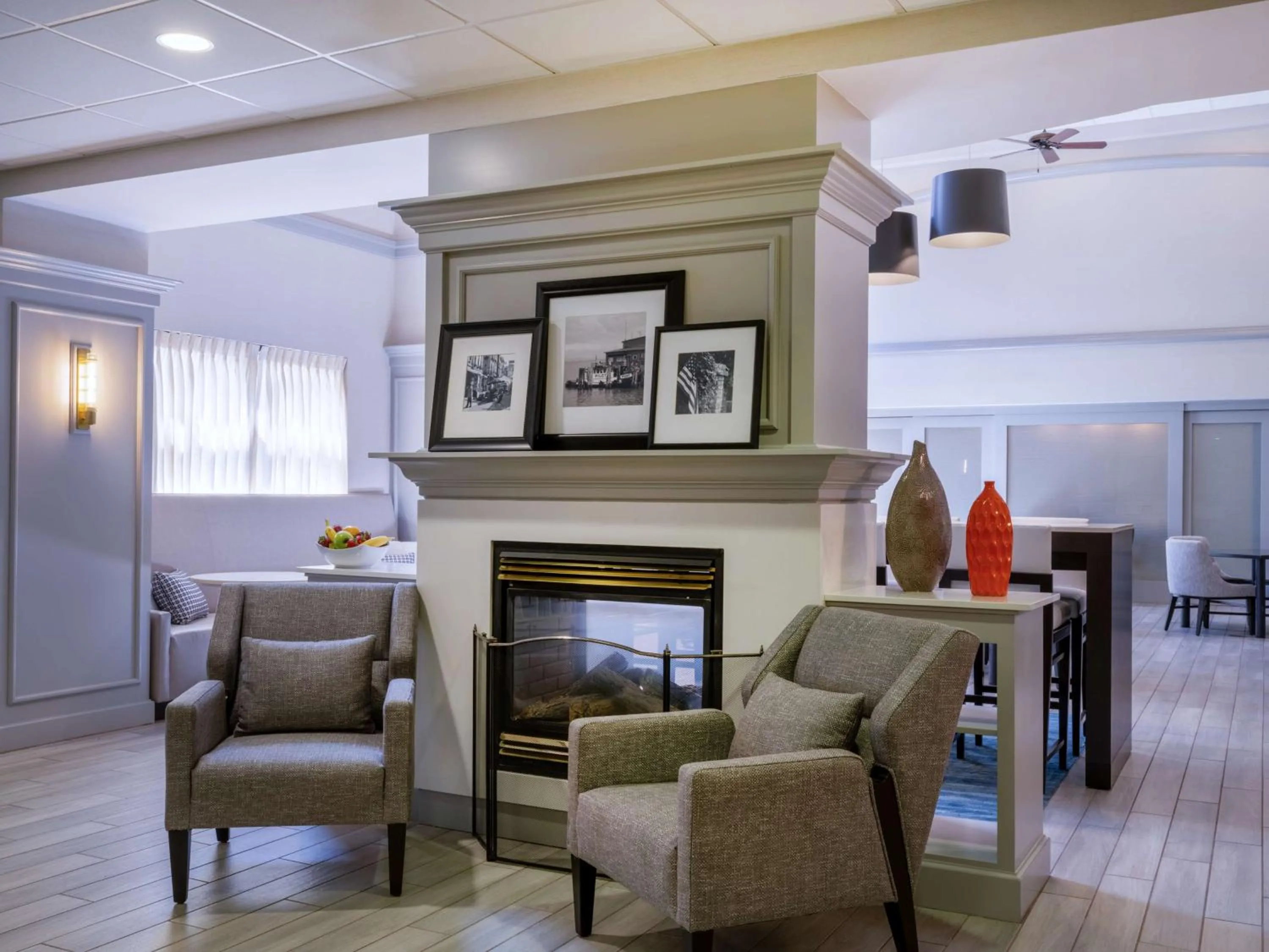 Lobby or reception in Hampton Inn Raynham-Taunton