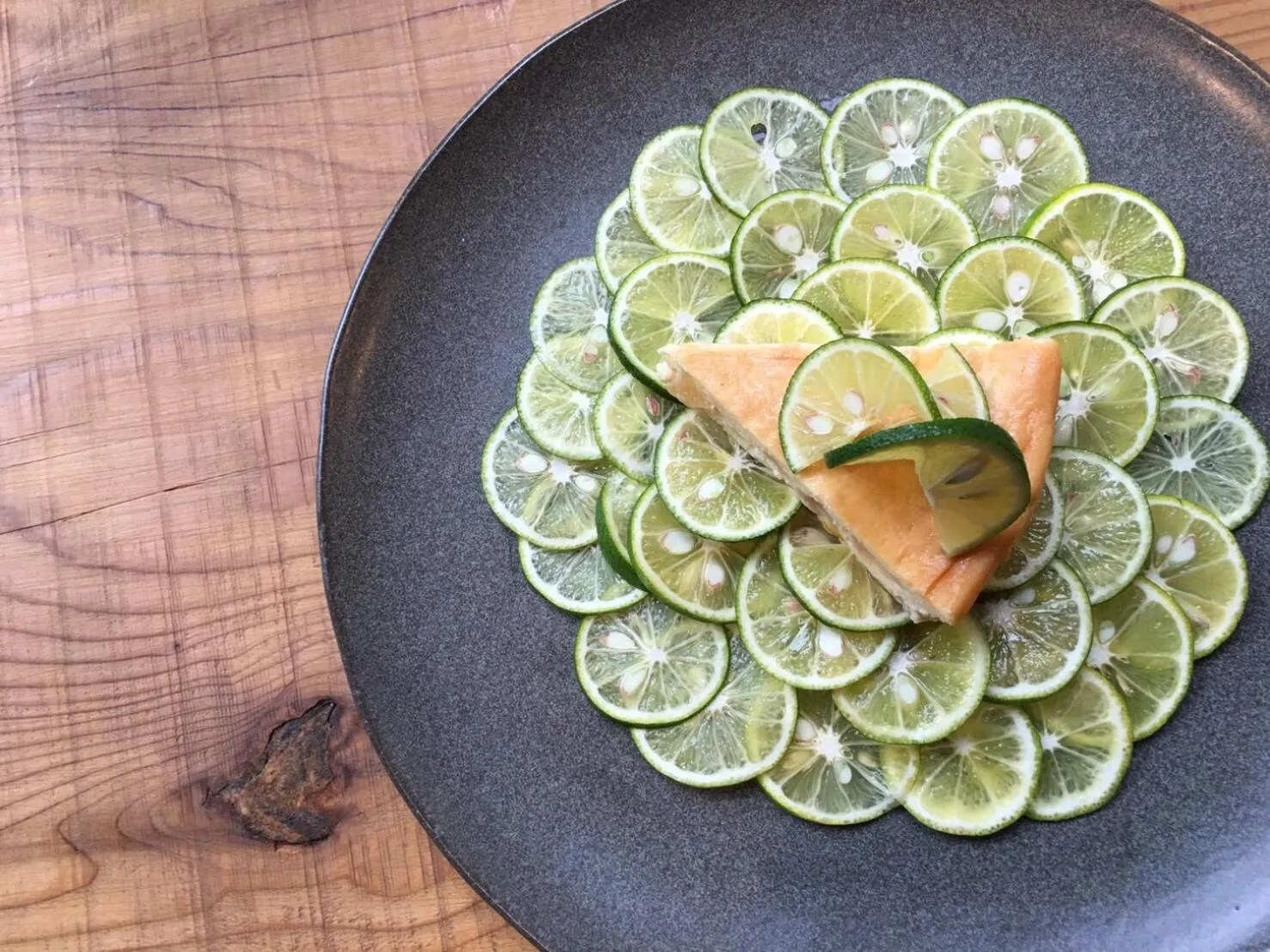 Restaurant/places to eat in Turn Table