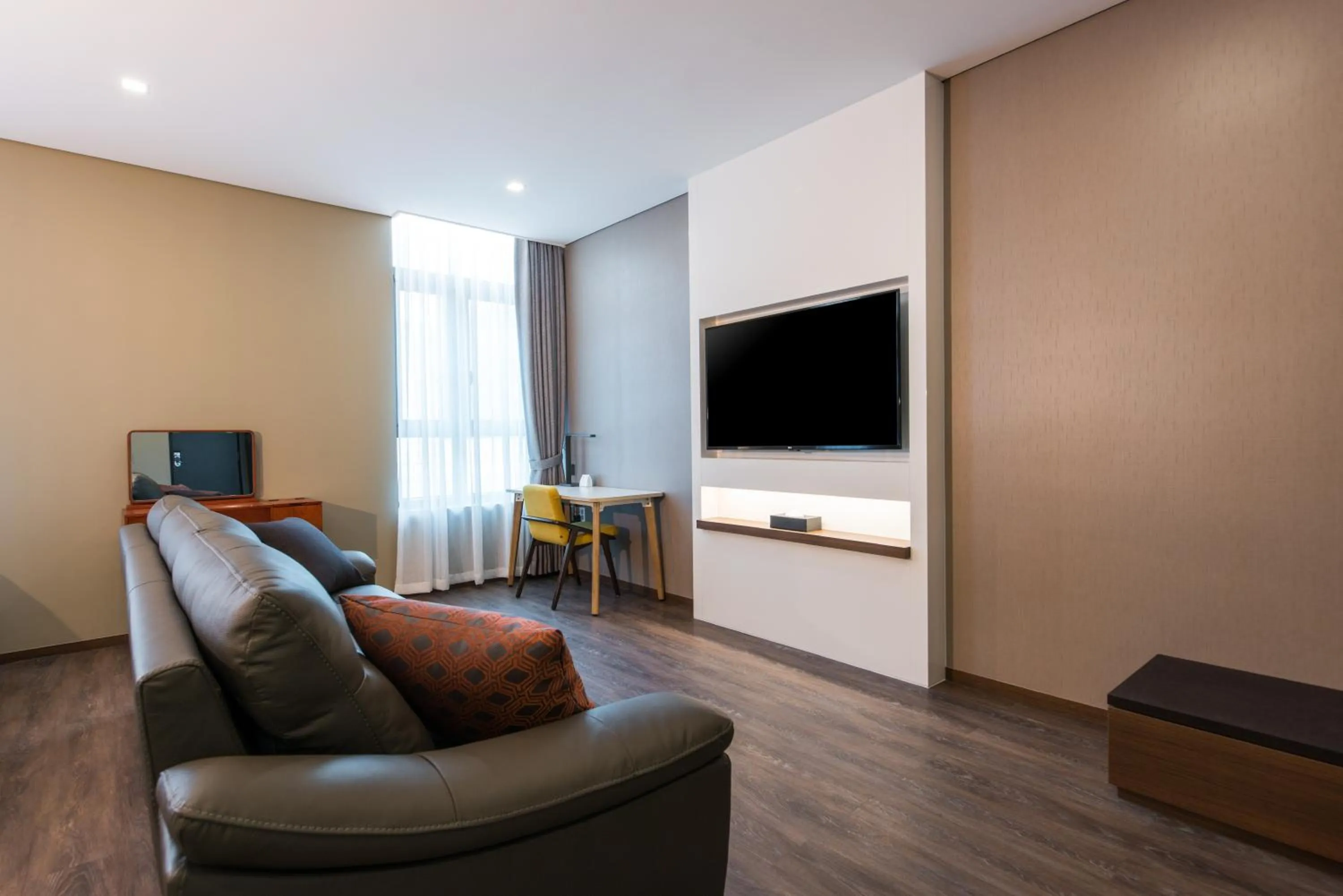 TV and multimedia in ENA Suite Hotel Namdaemun