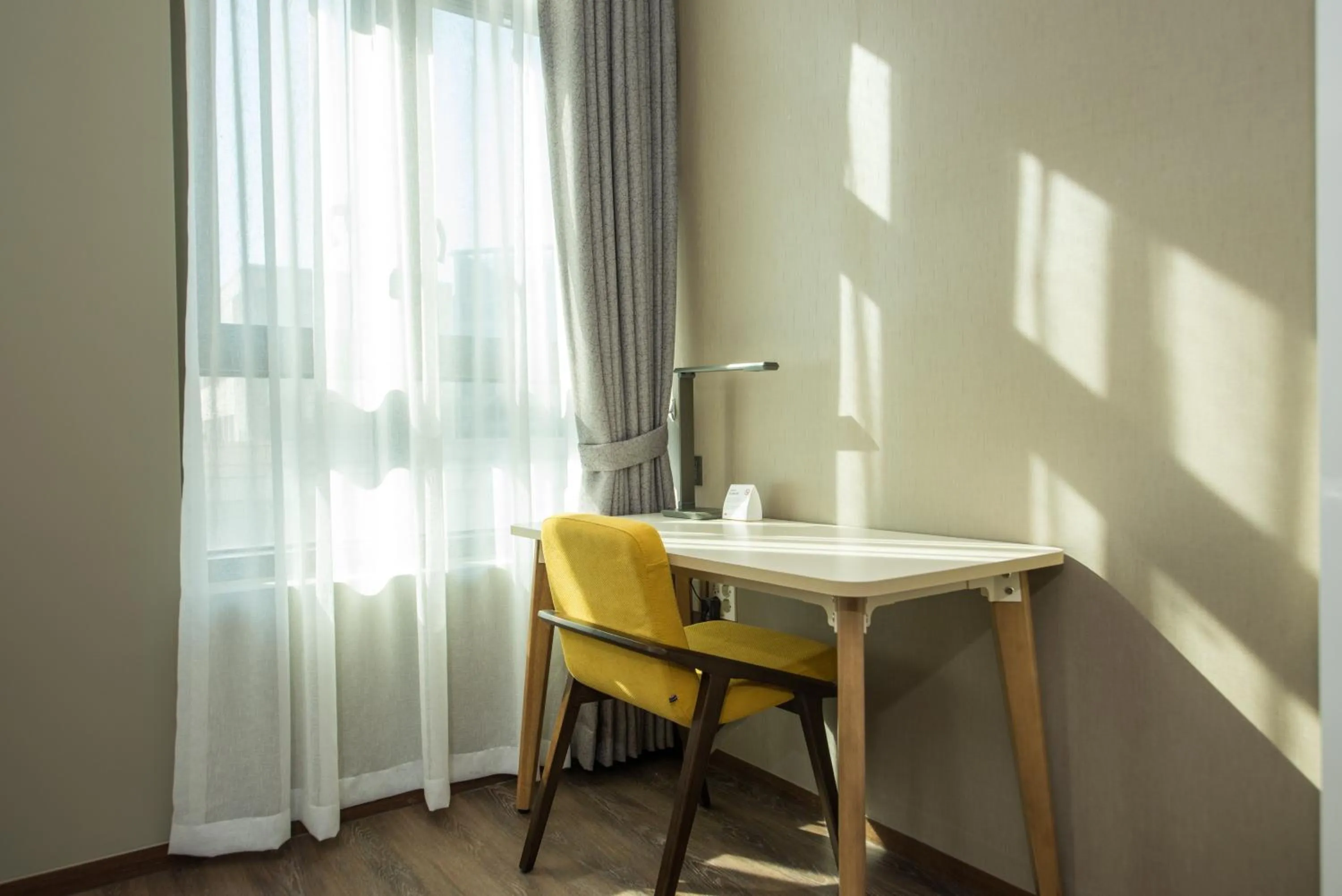 Seating area in ENA Suite Hotel Namdaemun