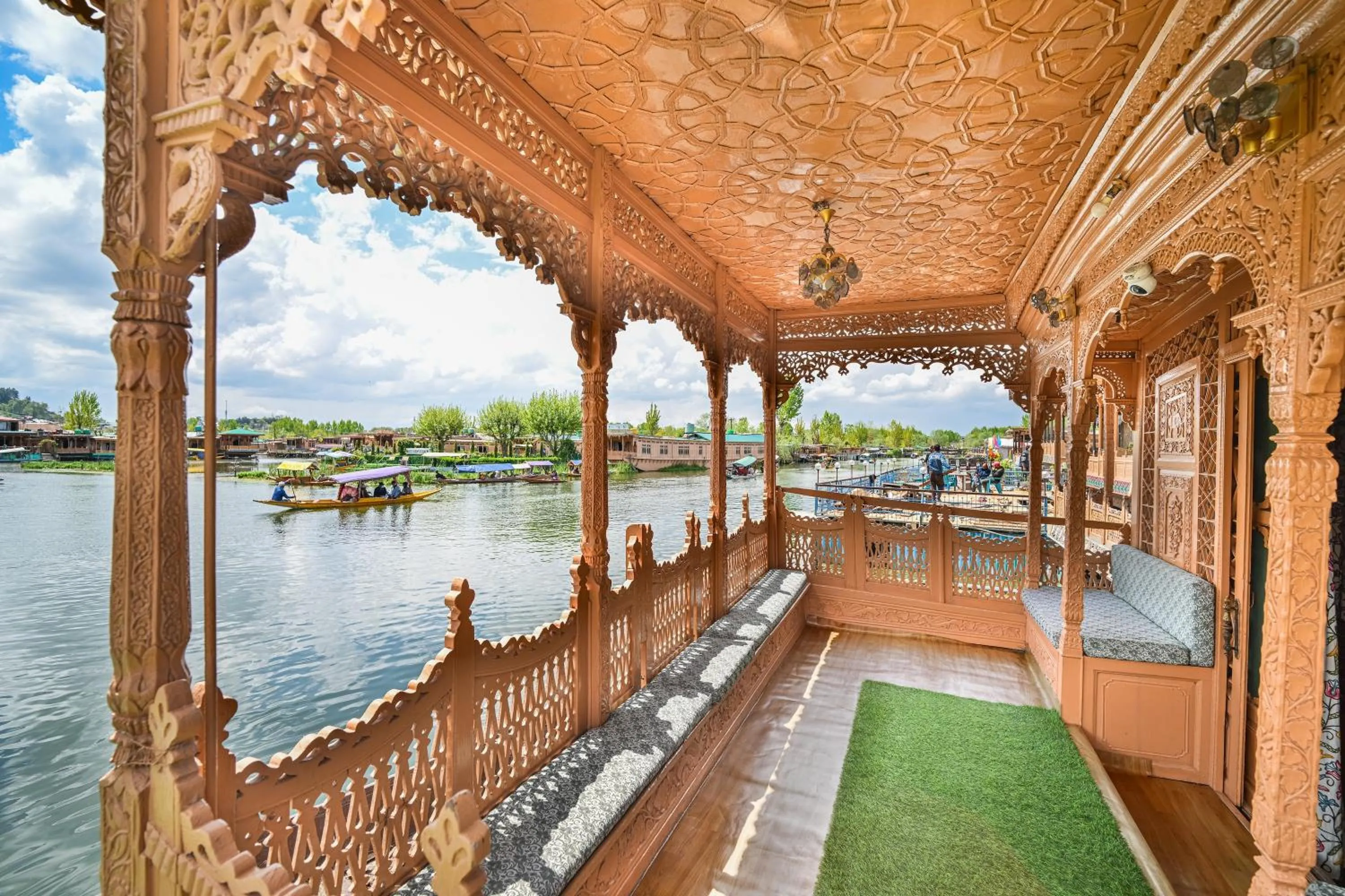 Lobby or reception in Firdous Houseboats
