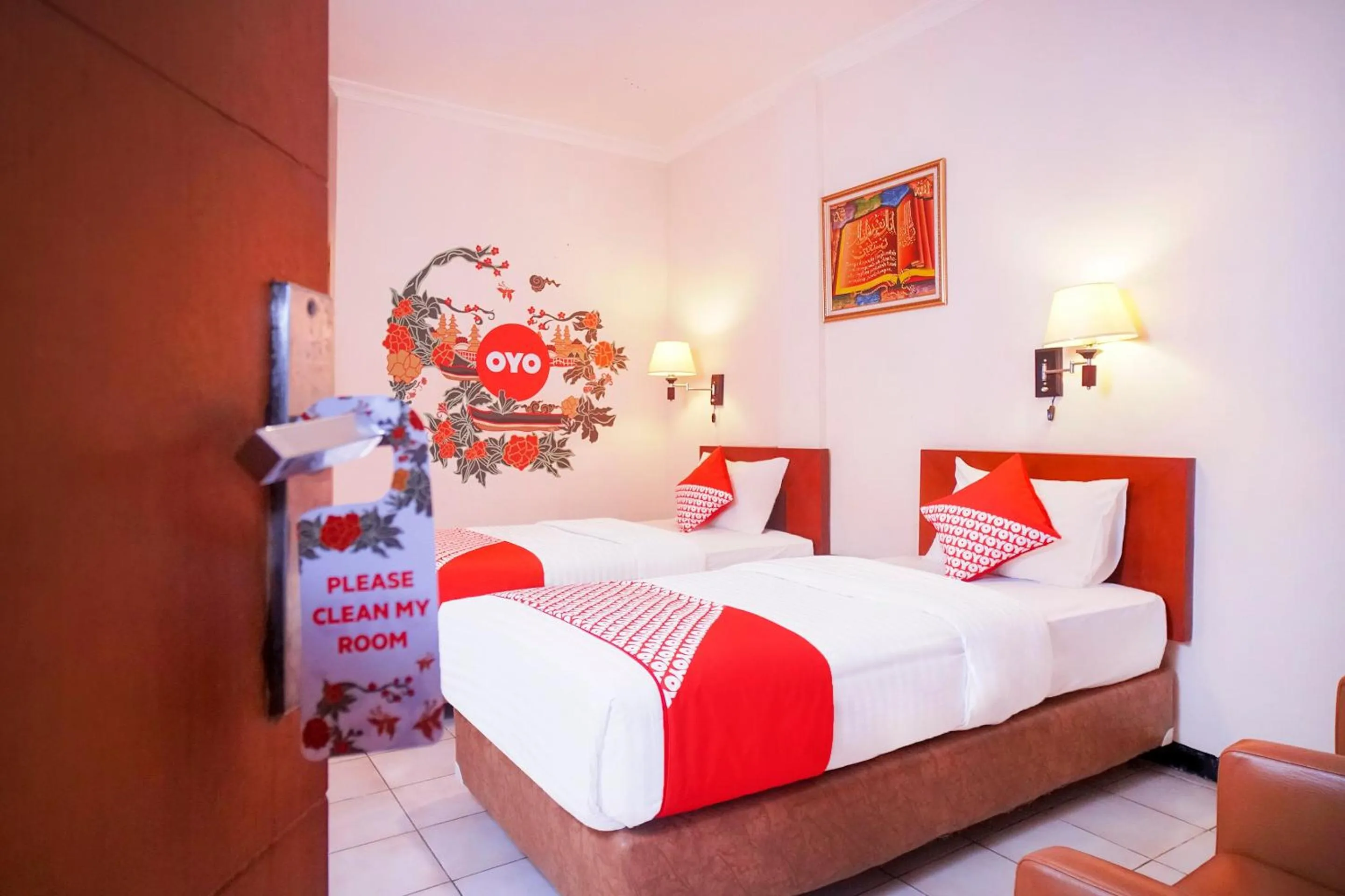 Bedroom in Capital O 142 Hotel Al Furqon Syariah