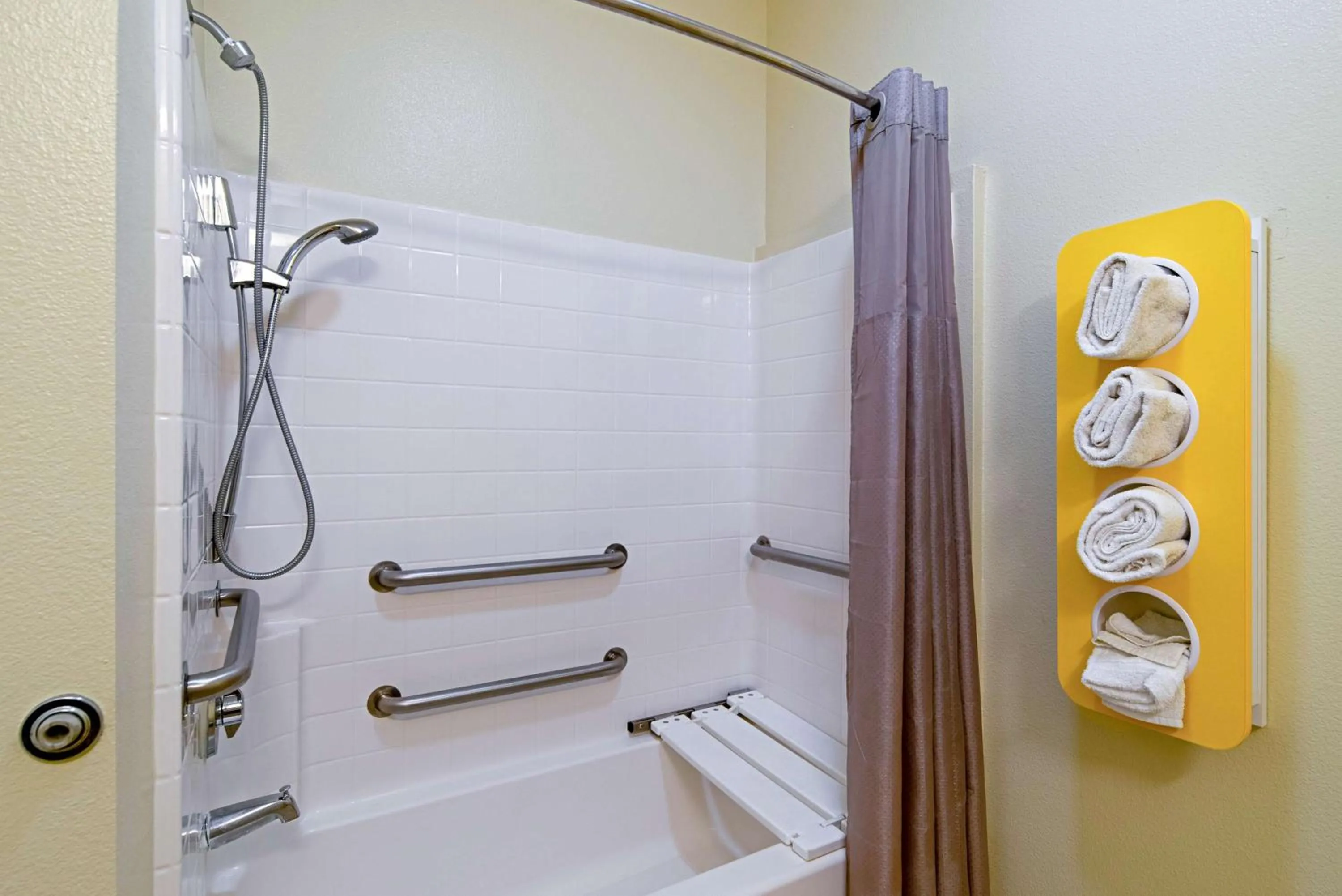 Shower in Motel 6-Rhome, TX