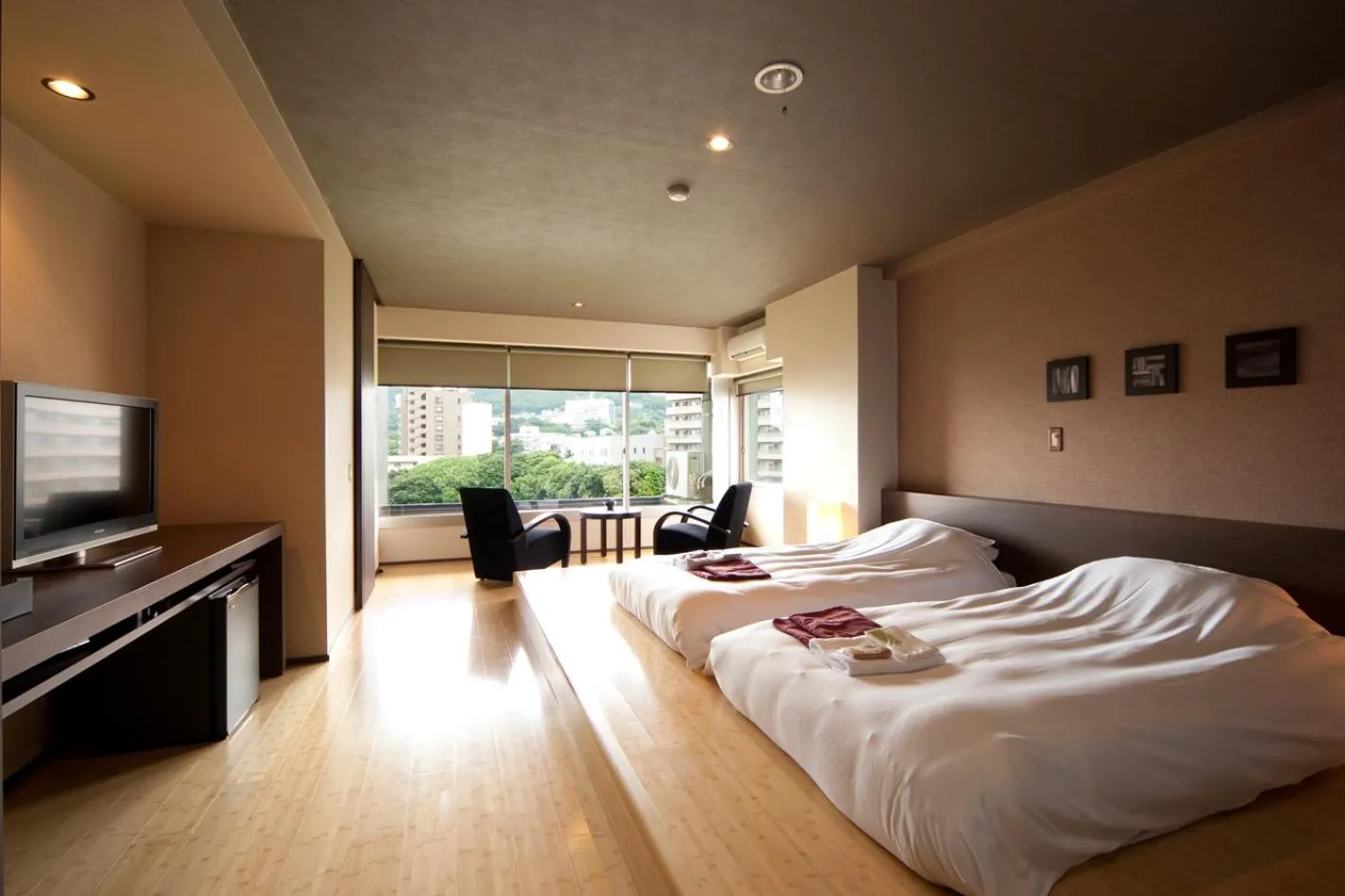 Photo of the whole room, Bed in Ito Yukitei