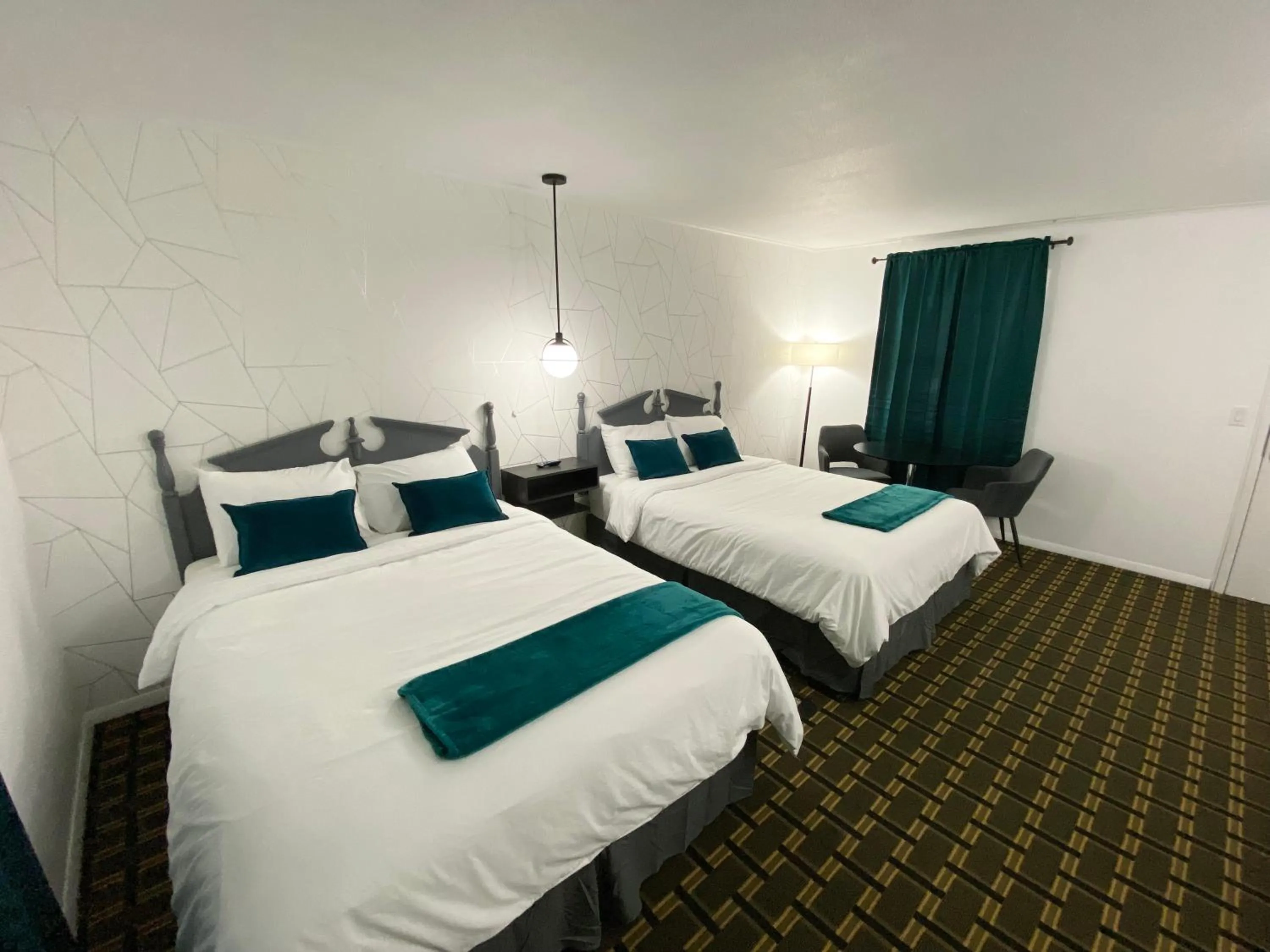 Photo of the whole room, Bed in Pilgrim Inn