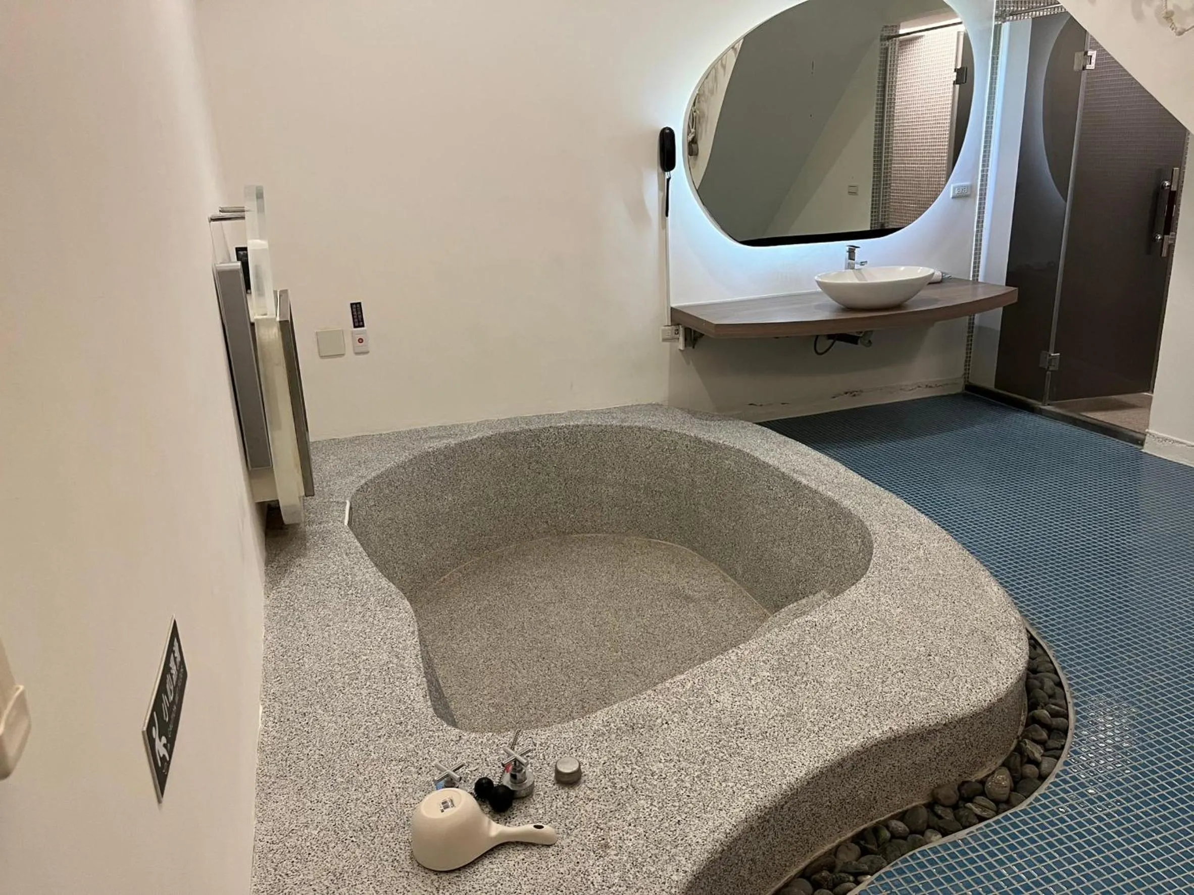 Ya Nold Hot Spring Hotel