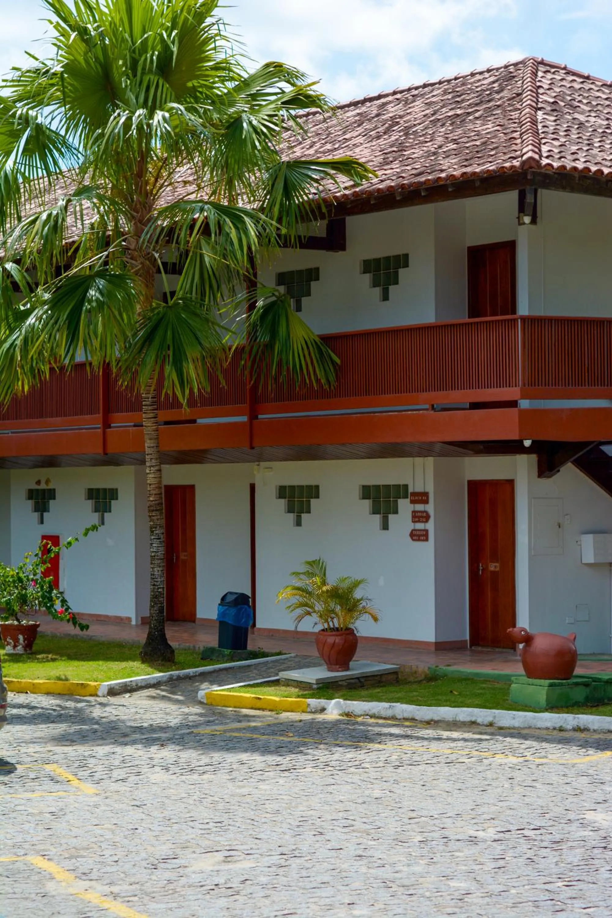 Property building in Amoaras Resort