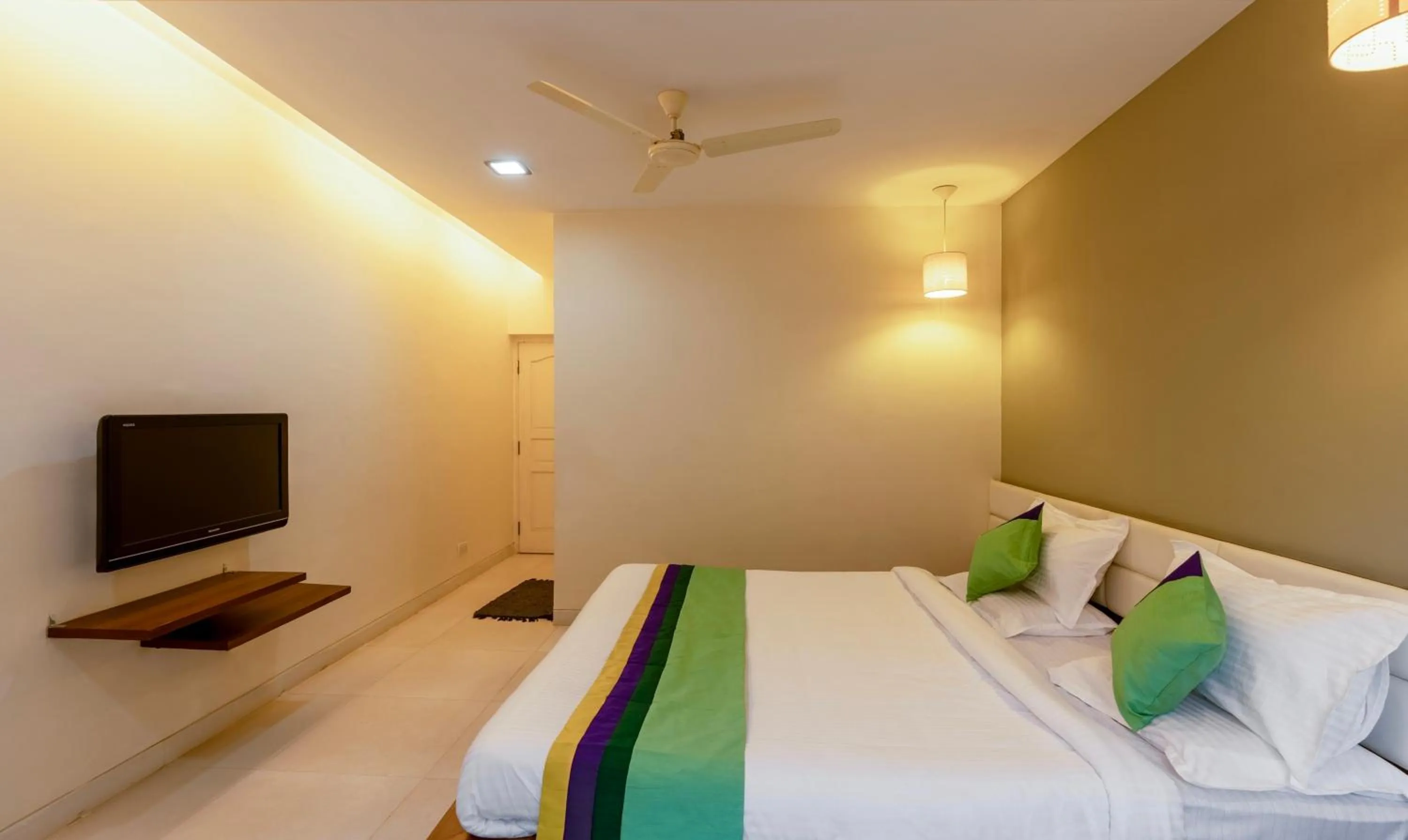 Bed in Treebo Midvalley Residence