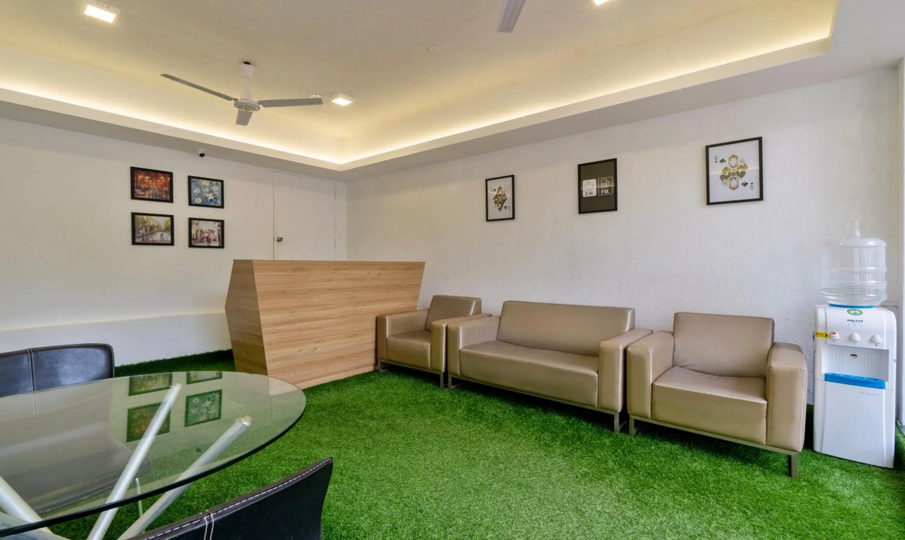 Lobby or reception in Treebo Midvalley Residence