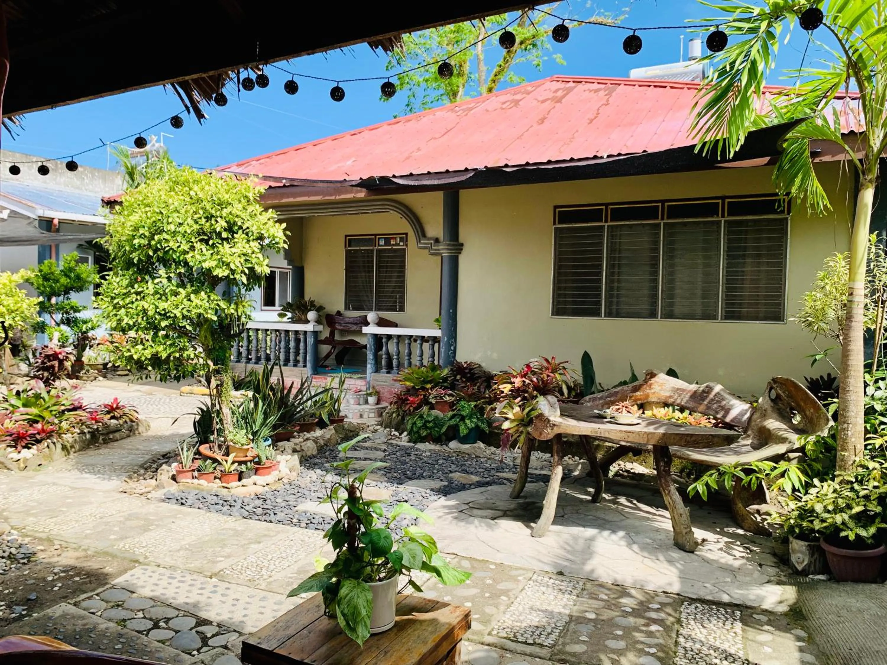 Pisces Tourist Inn - Port Barton