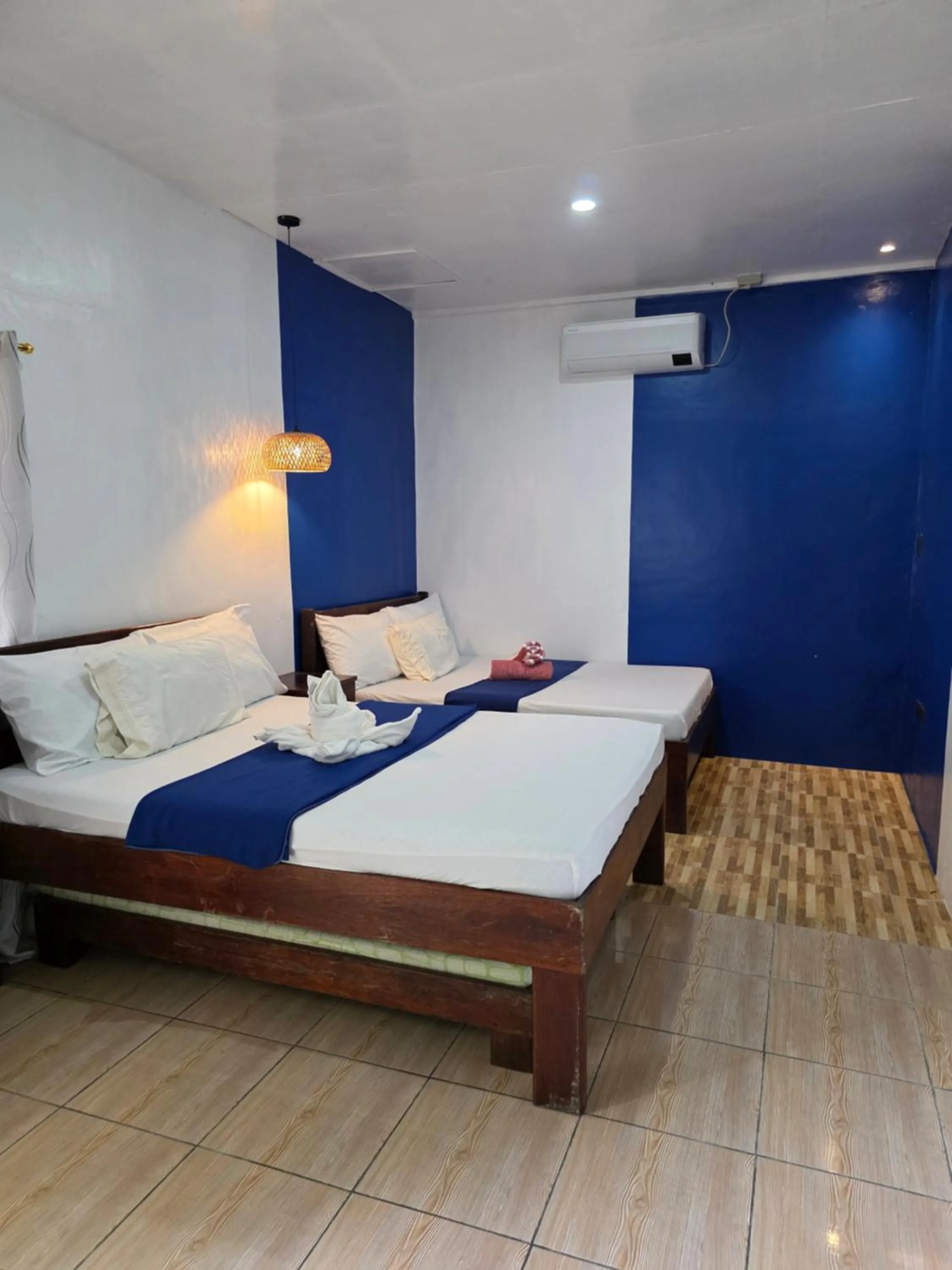 Bed in Pisces Tourist Inn - Port Barton