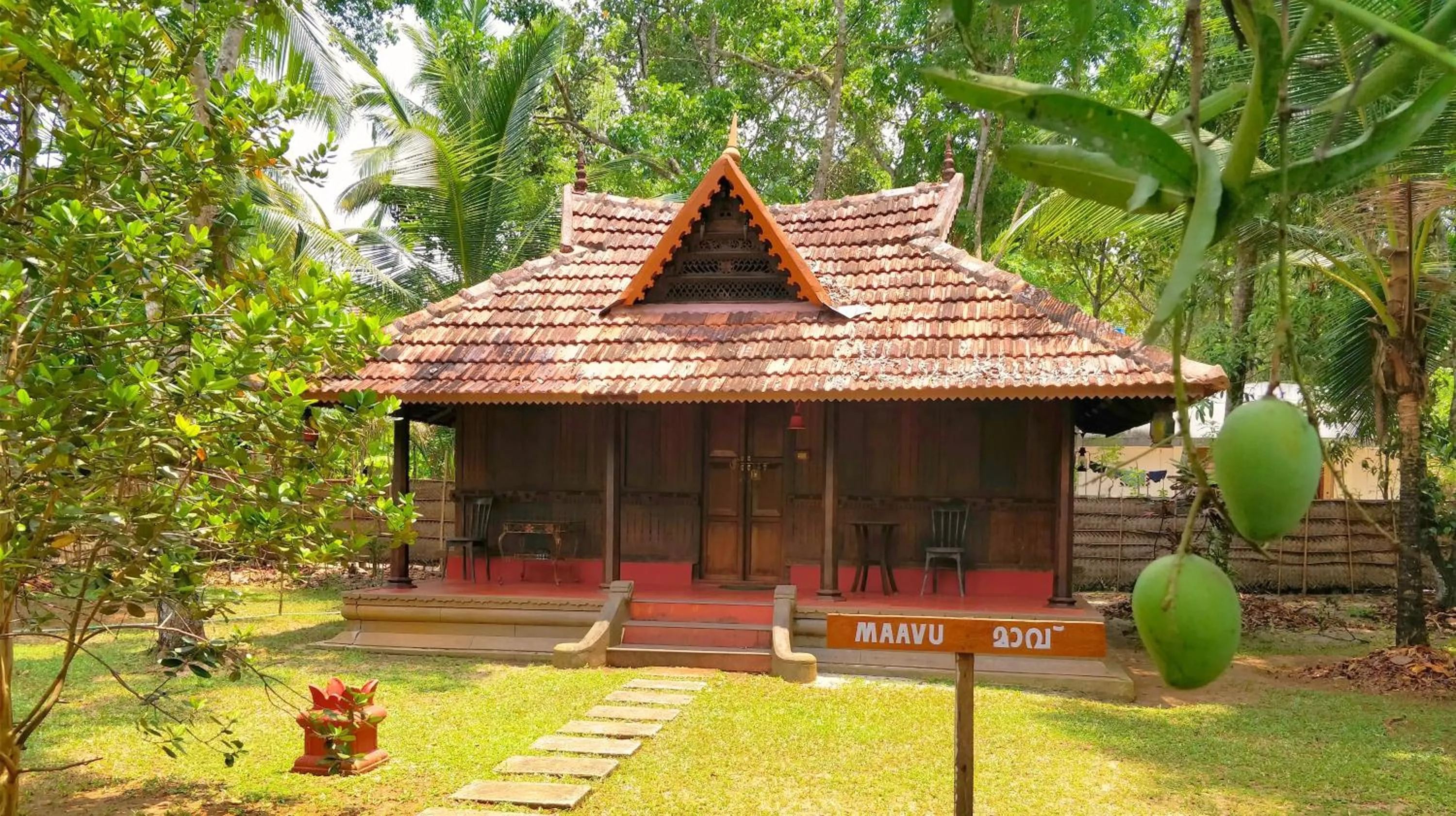Facade/entrance in Palathra Heritage