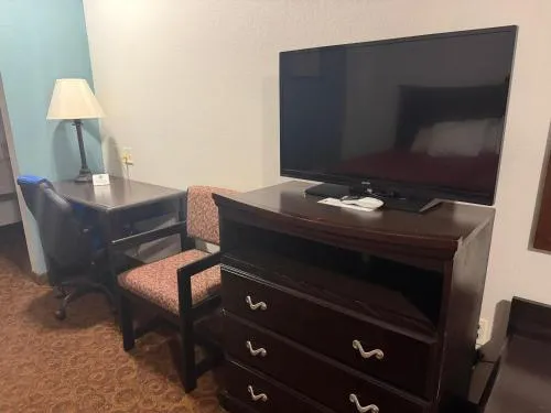 Econo Lodge Inn & Suites Searcy