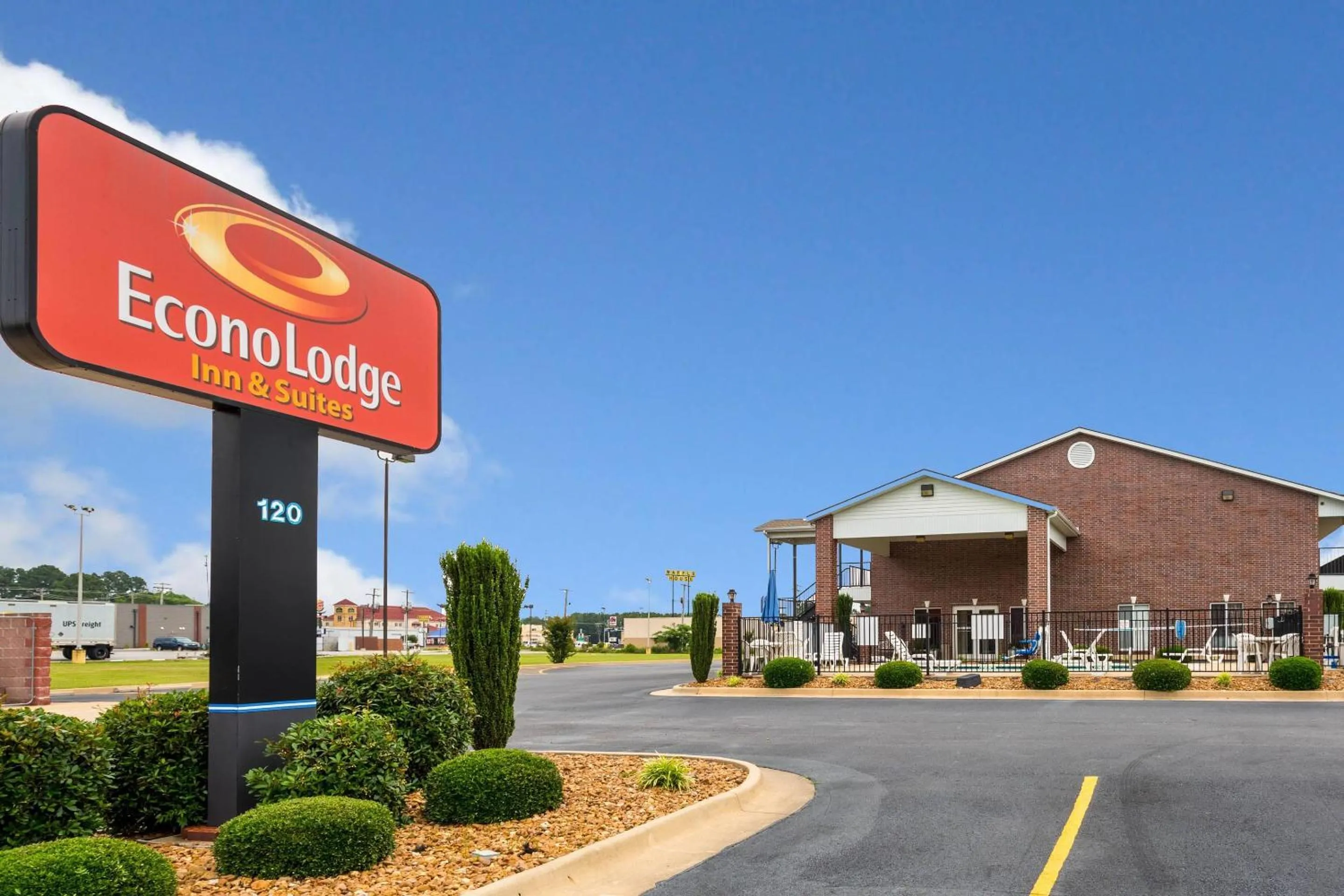 Property building in Econo Lodge Inn & Suites Searcy