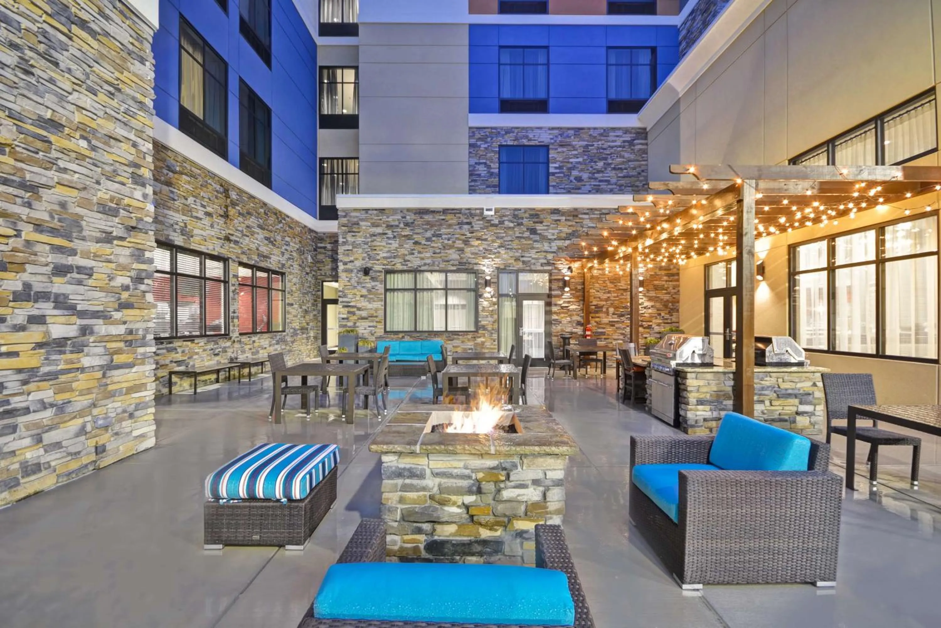 Property building in Homewood Suites By Hilton Rocky Mount