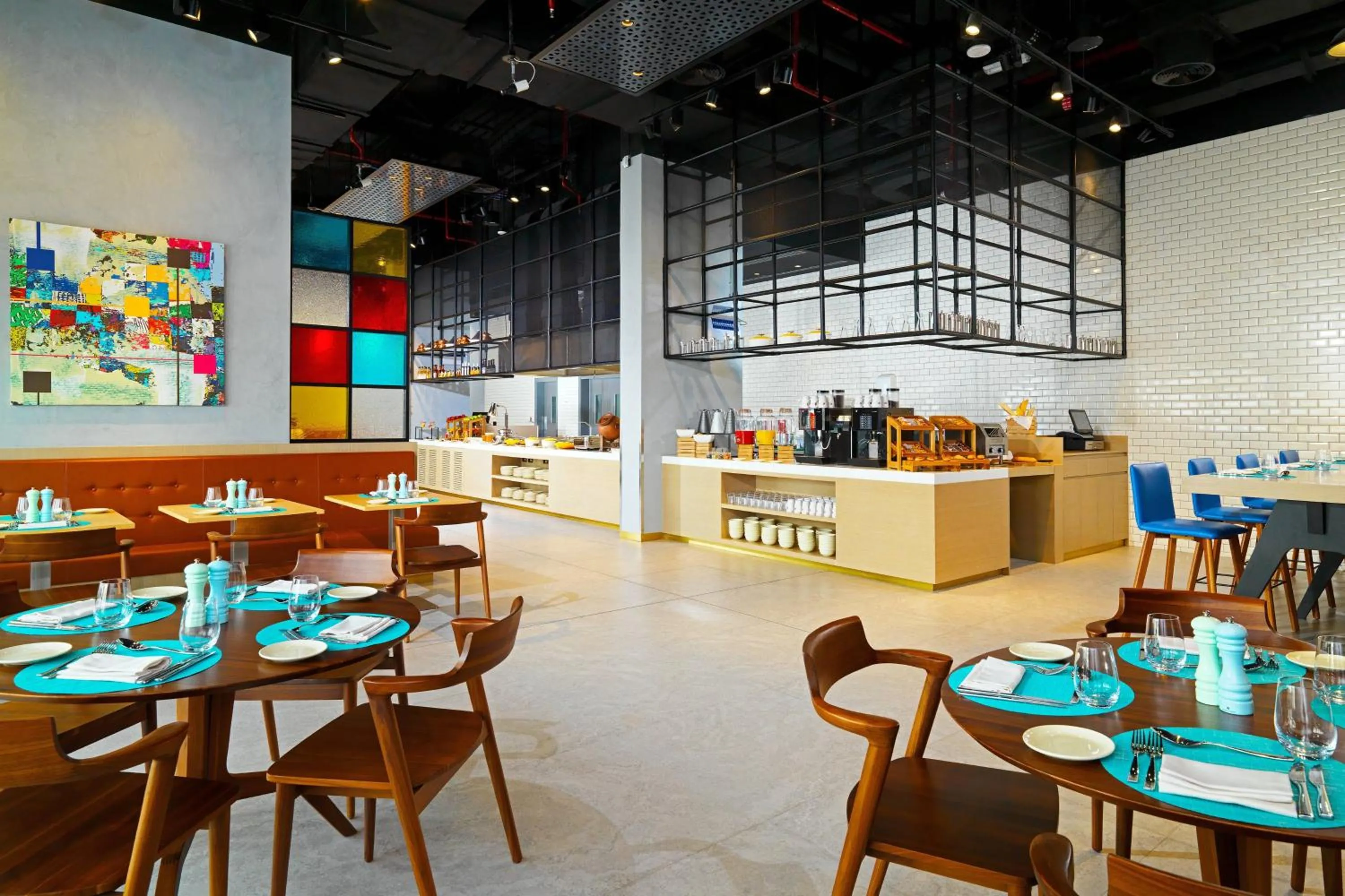 Restaurant/places to eat in Aloft Palm Jumeirah