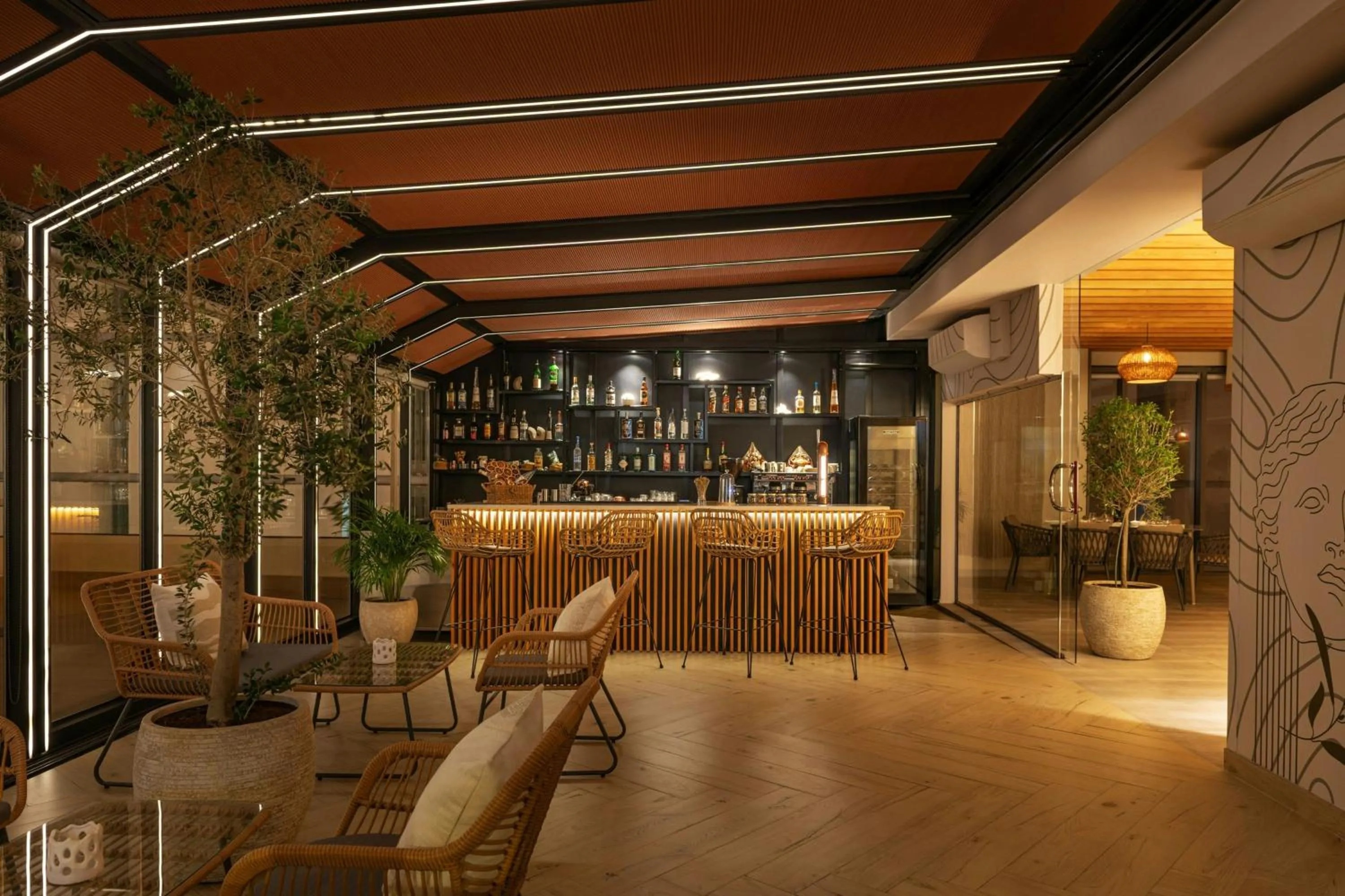 Lounge or bar in Aloft Palm Jumeirah