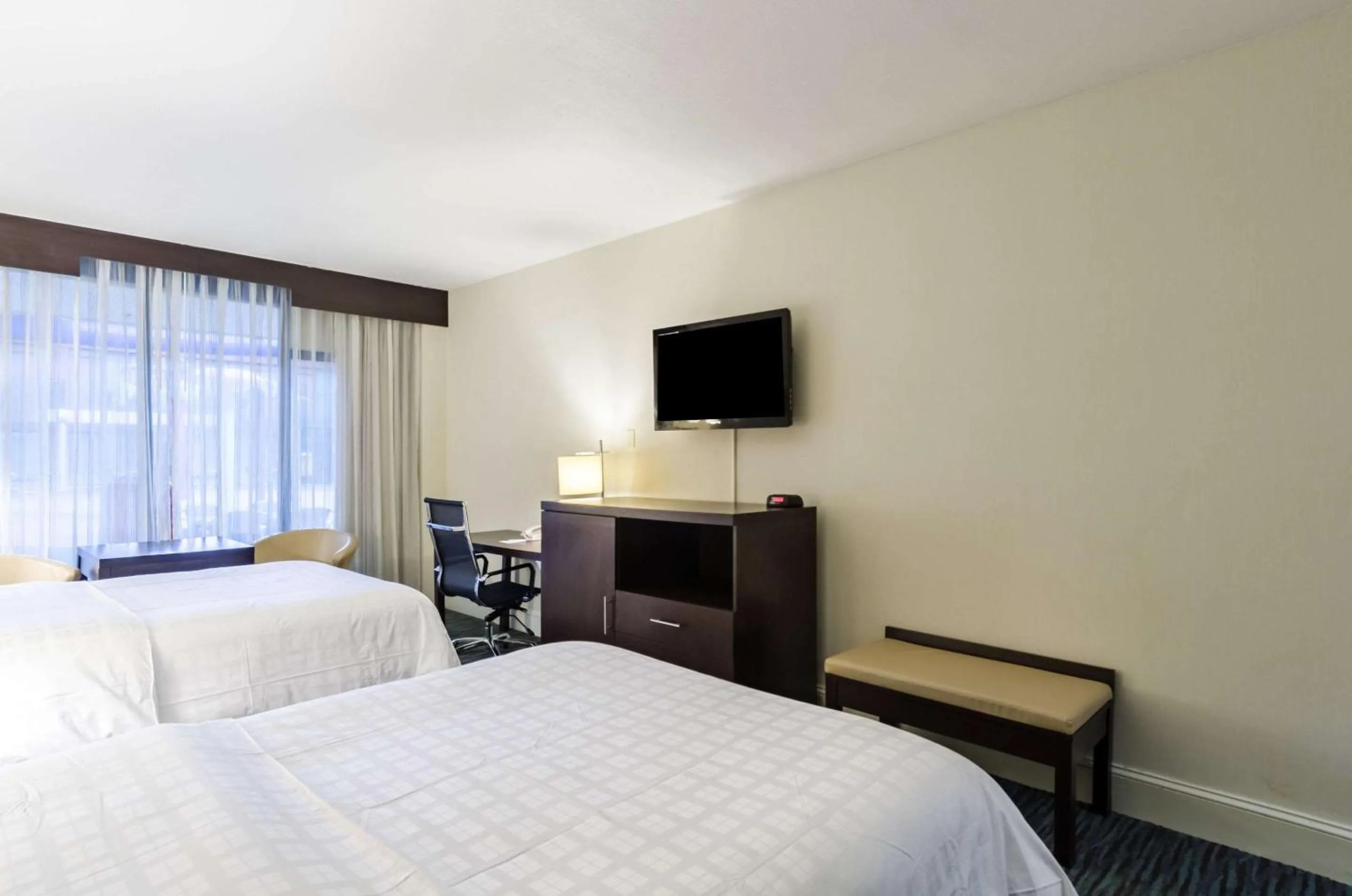 Photo of the whole room, TV/Entertainment Center in Clarion Hotel Aqua Lagoon Waterpark