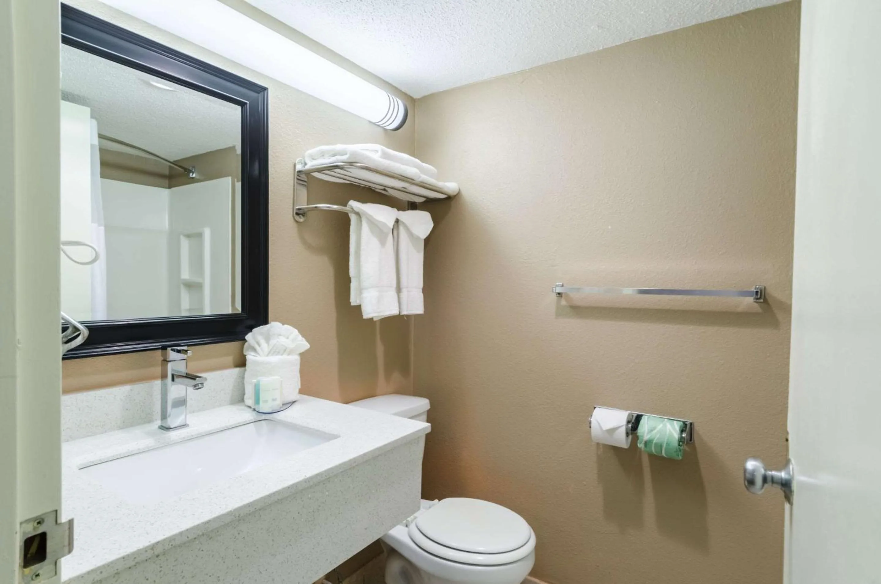 Photo of the whole room, Bathroom in Clarion Hotel Aqua Lagoon Waterpark