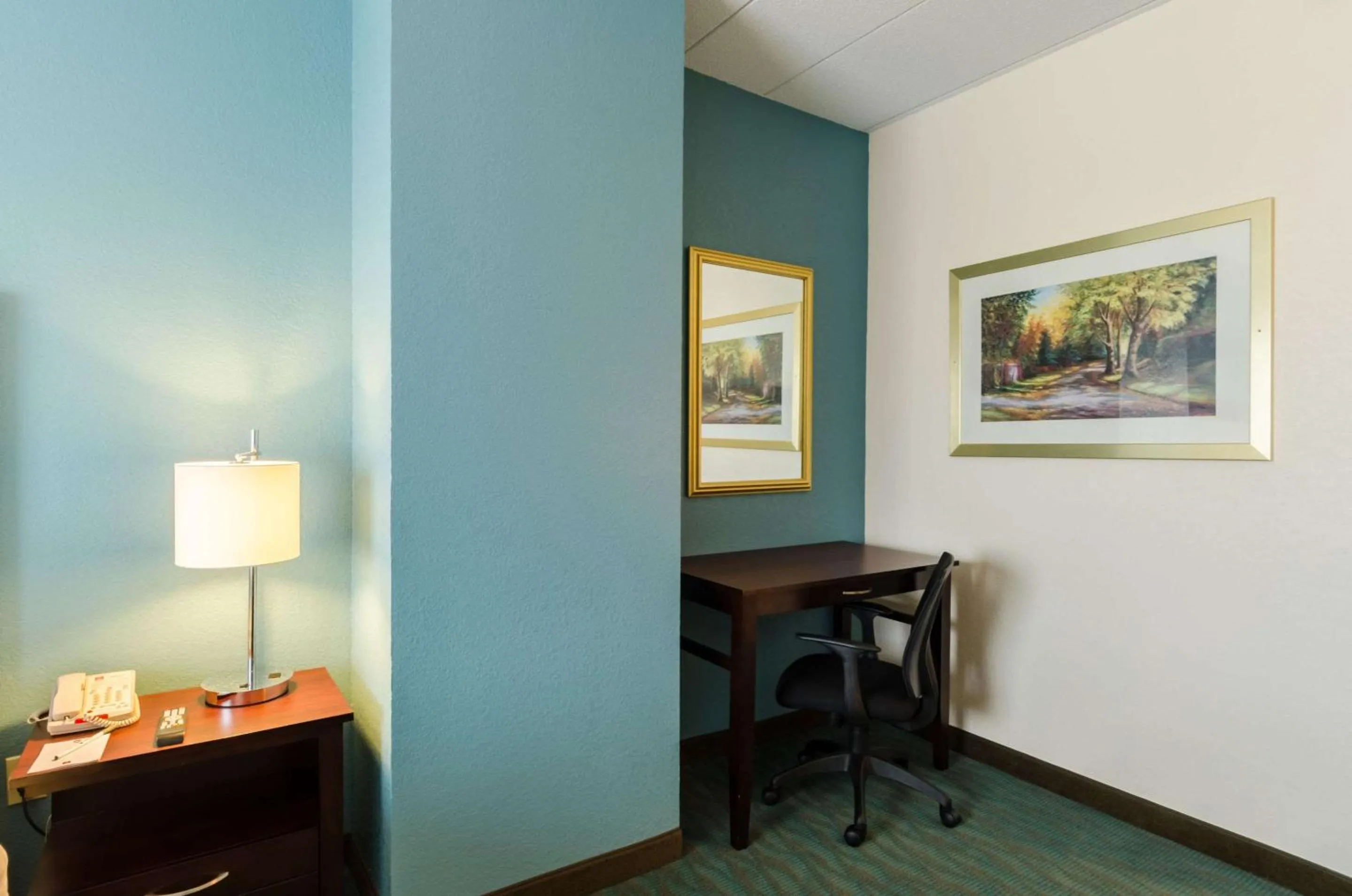 Photo of the whole room in Clarion Hotel Aqua Lagoon Waterpark