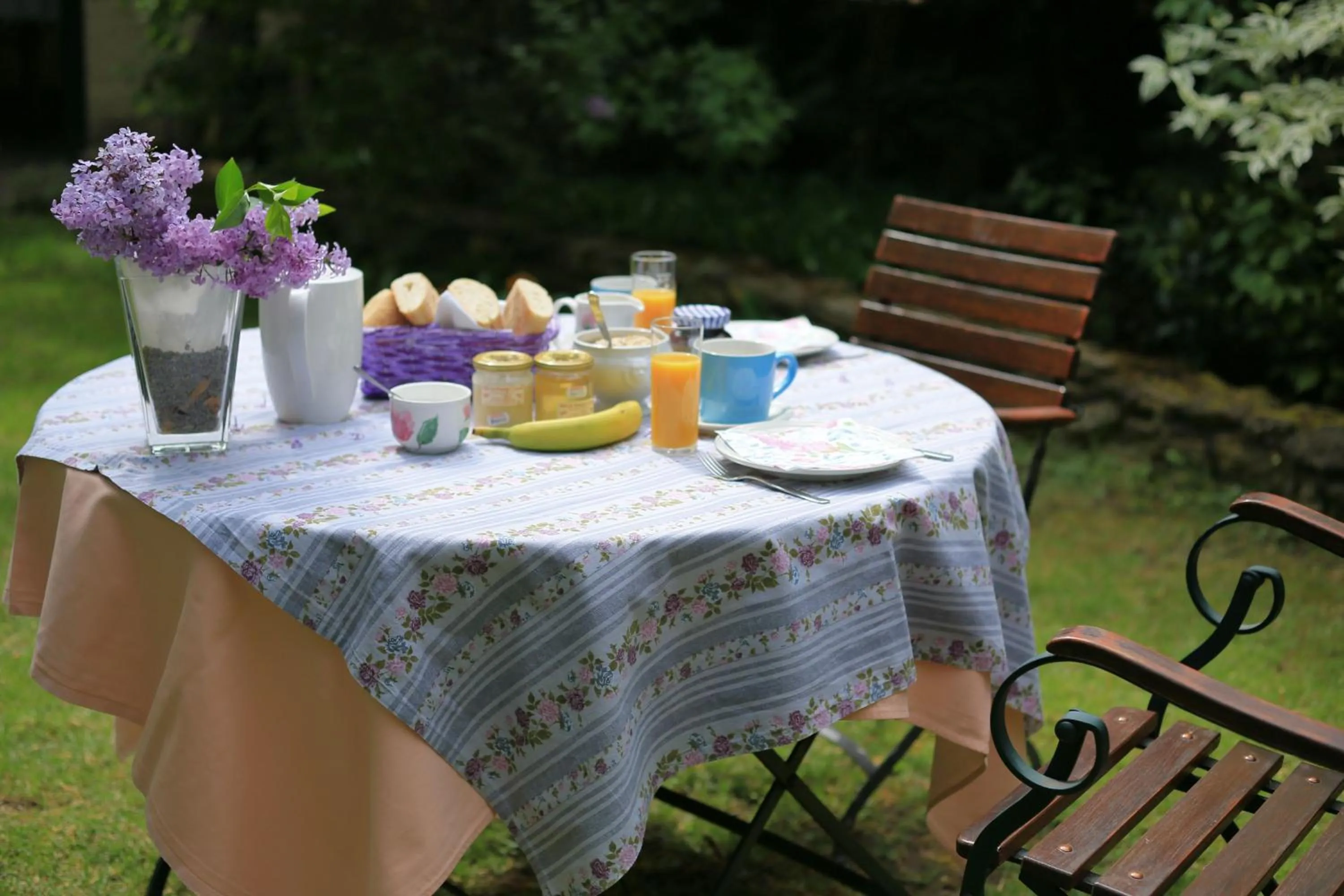 Continental breakfast in Hotel Weingewolbe