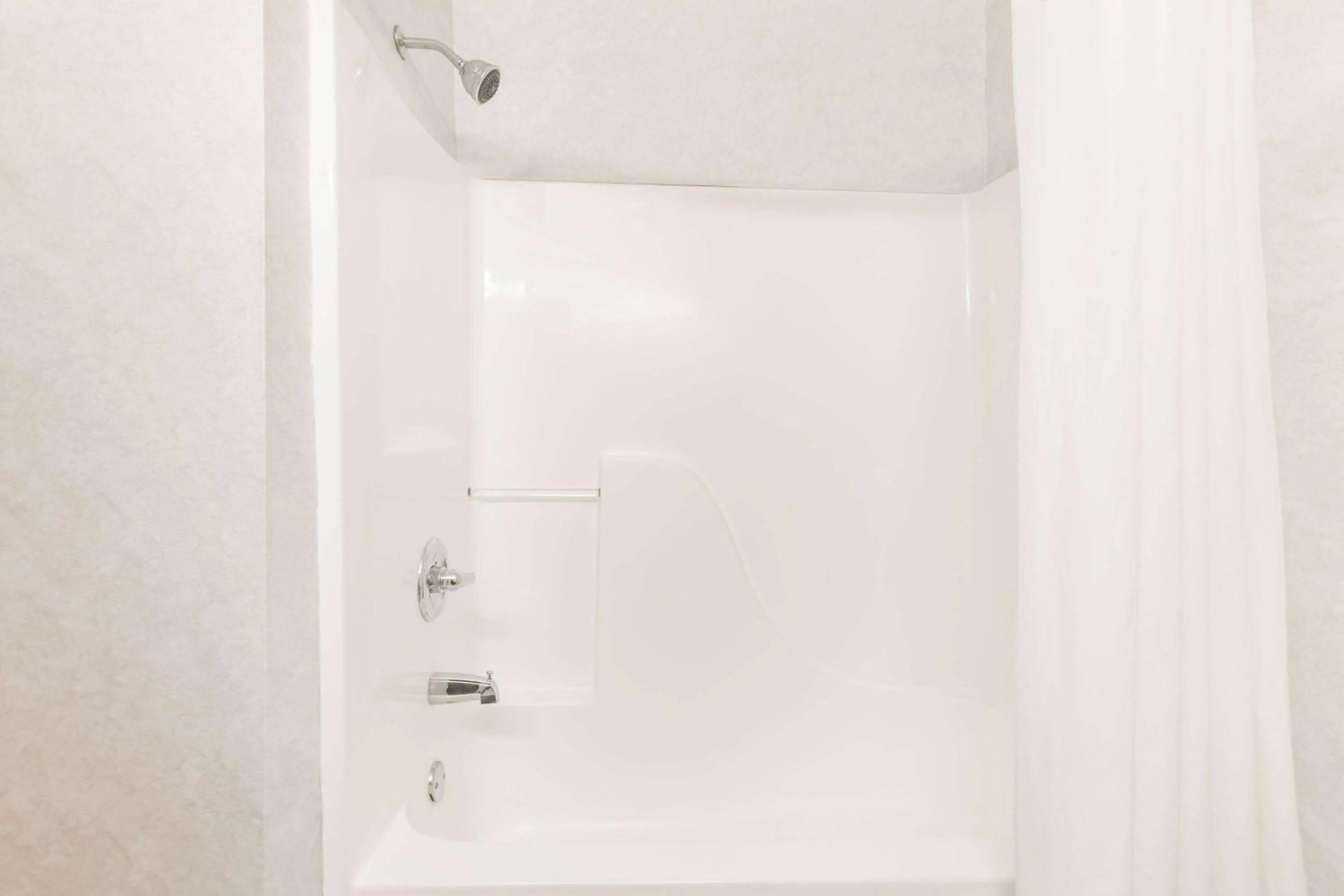 Bathroom in Super 8 by Wyndham Searcy AR