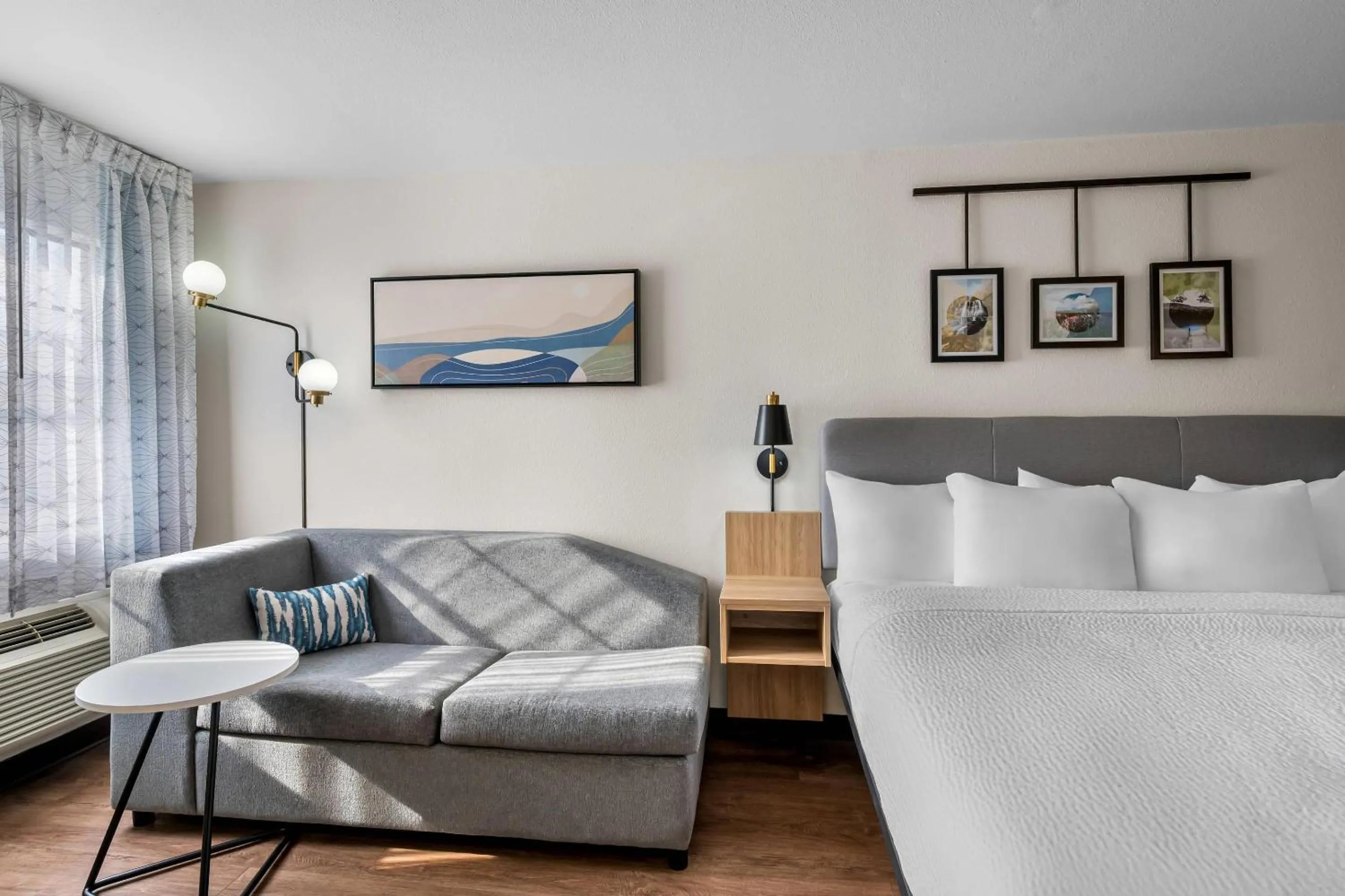 Bedroom, Bed in Sleep Inn & Suites Searcy near University