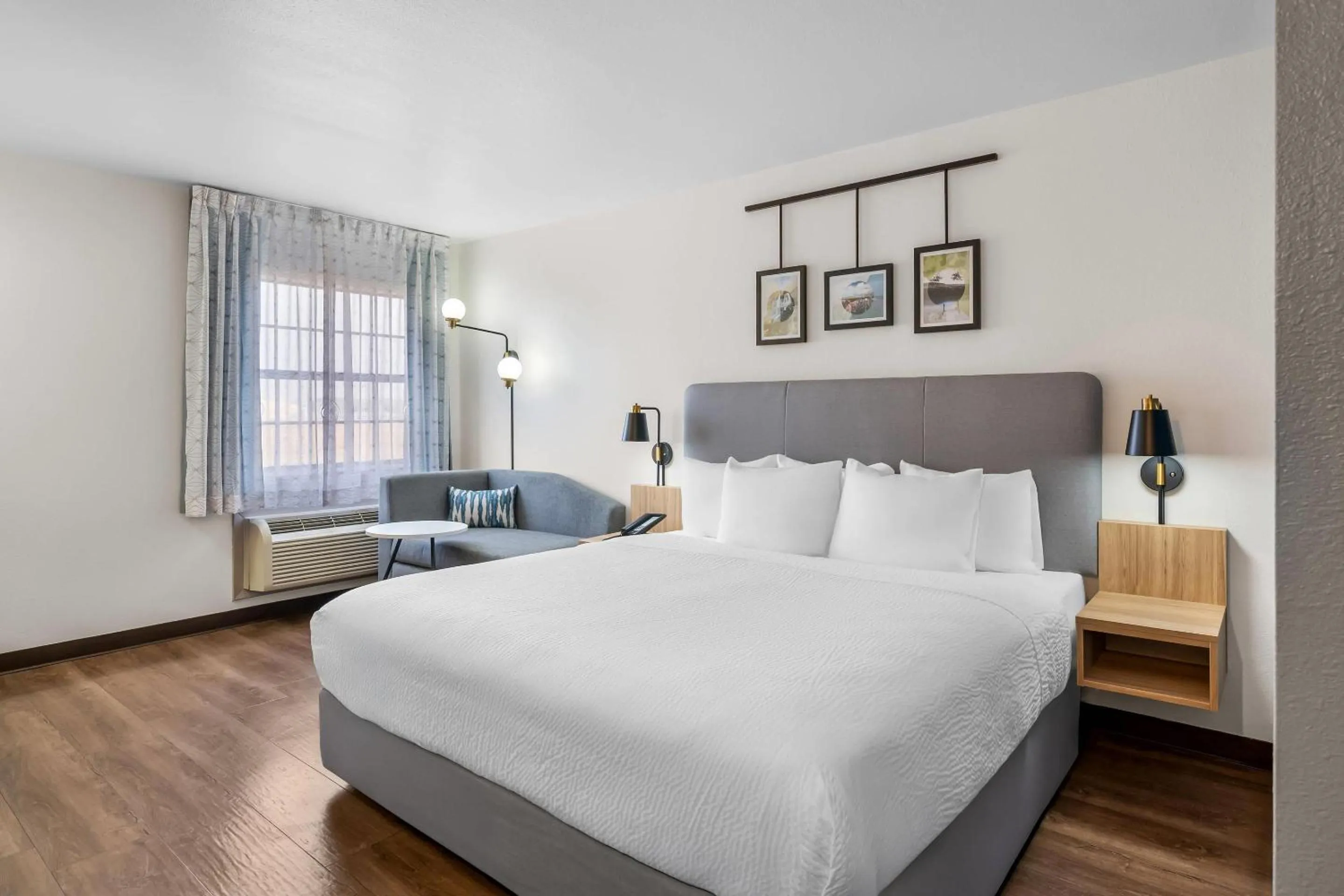 Bedroom, Bed in Sleep Inn & Suites Searcy near University