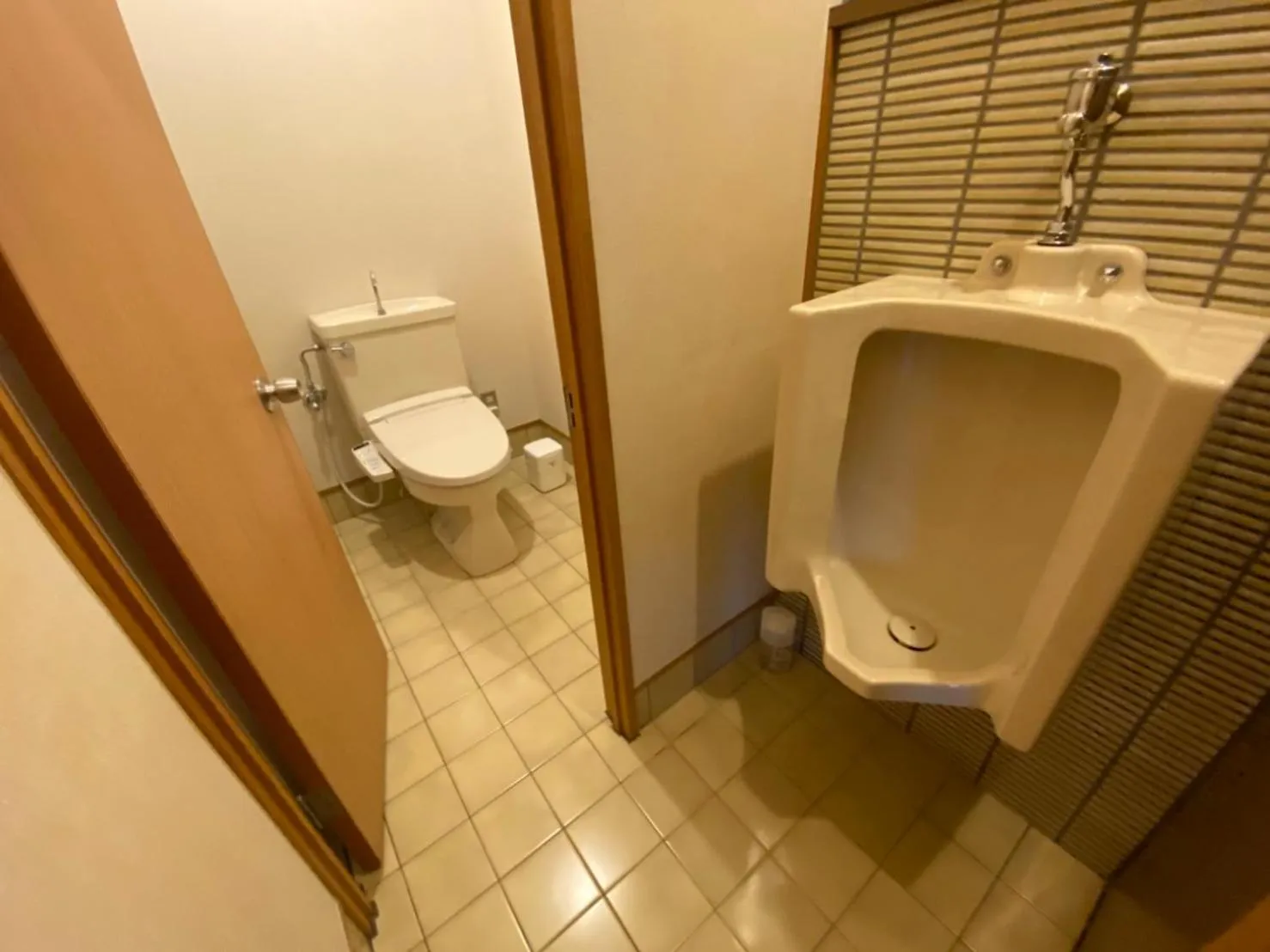 Toilet in Hotel Miya Rikyu