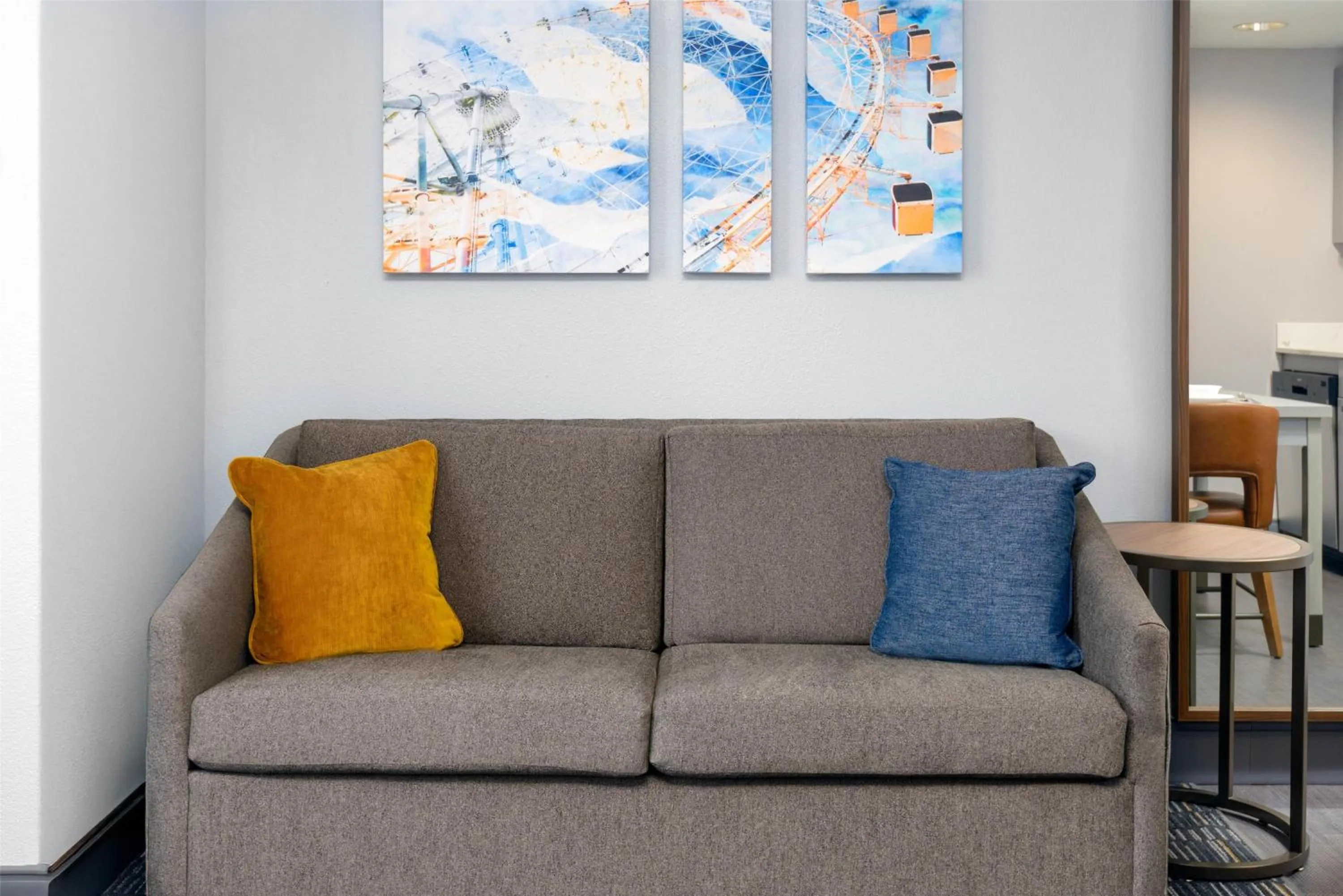 Living room in Homewood Suites by Hilton Orlando-UCF Area