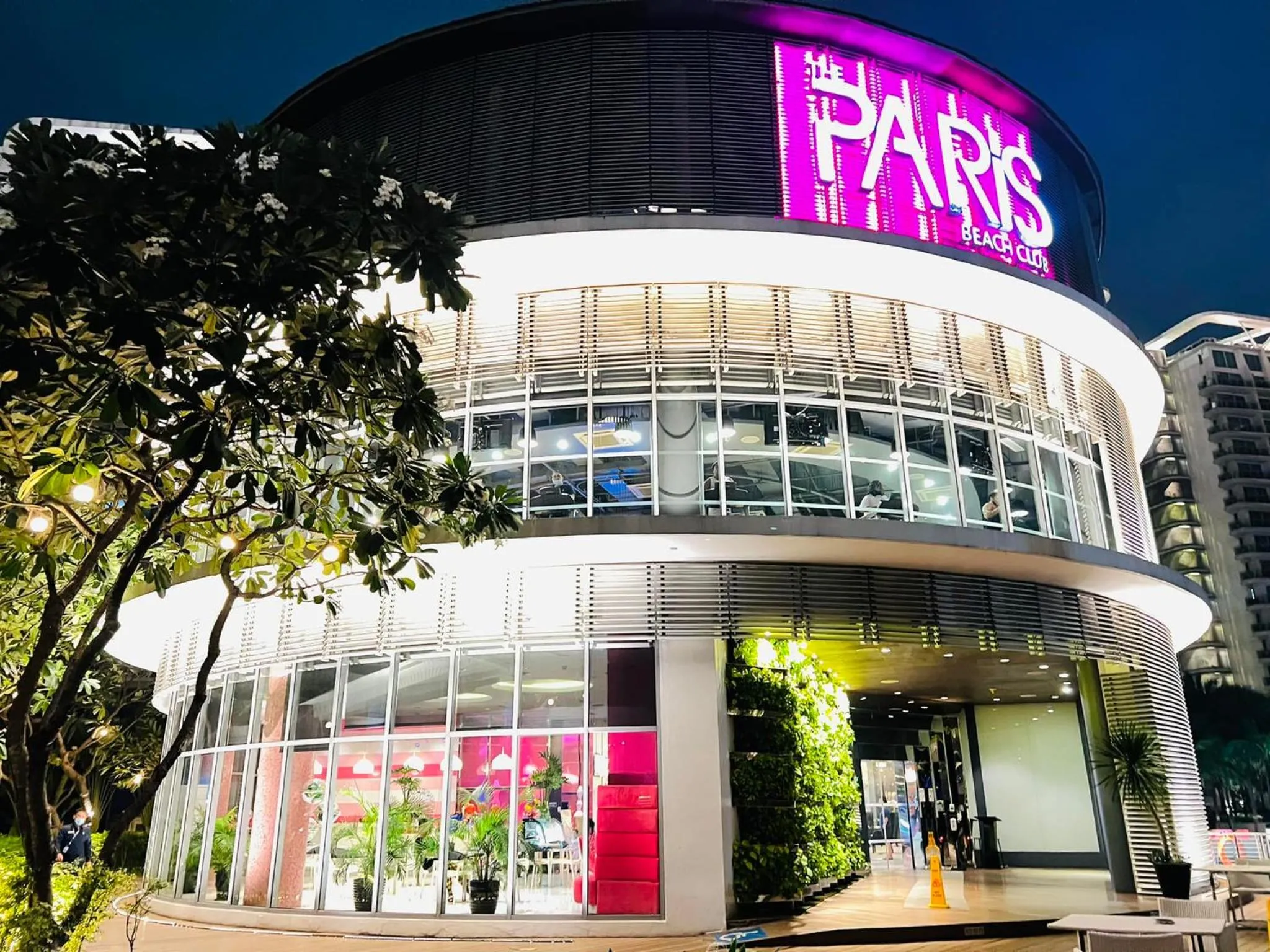 Restaurant/places to eat in Holiday Escape Philippines