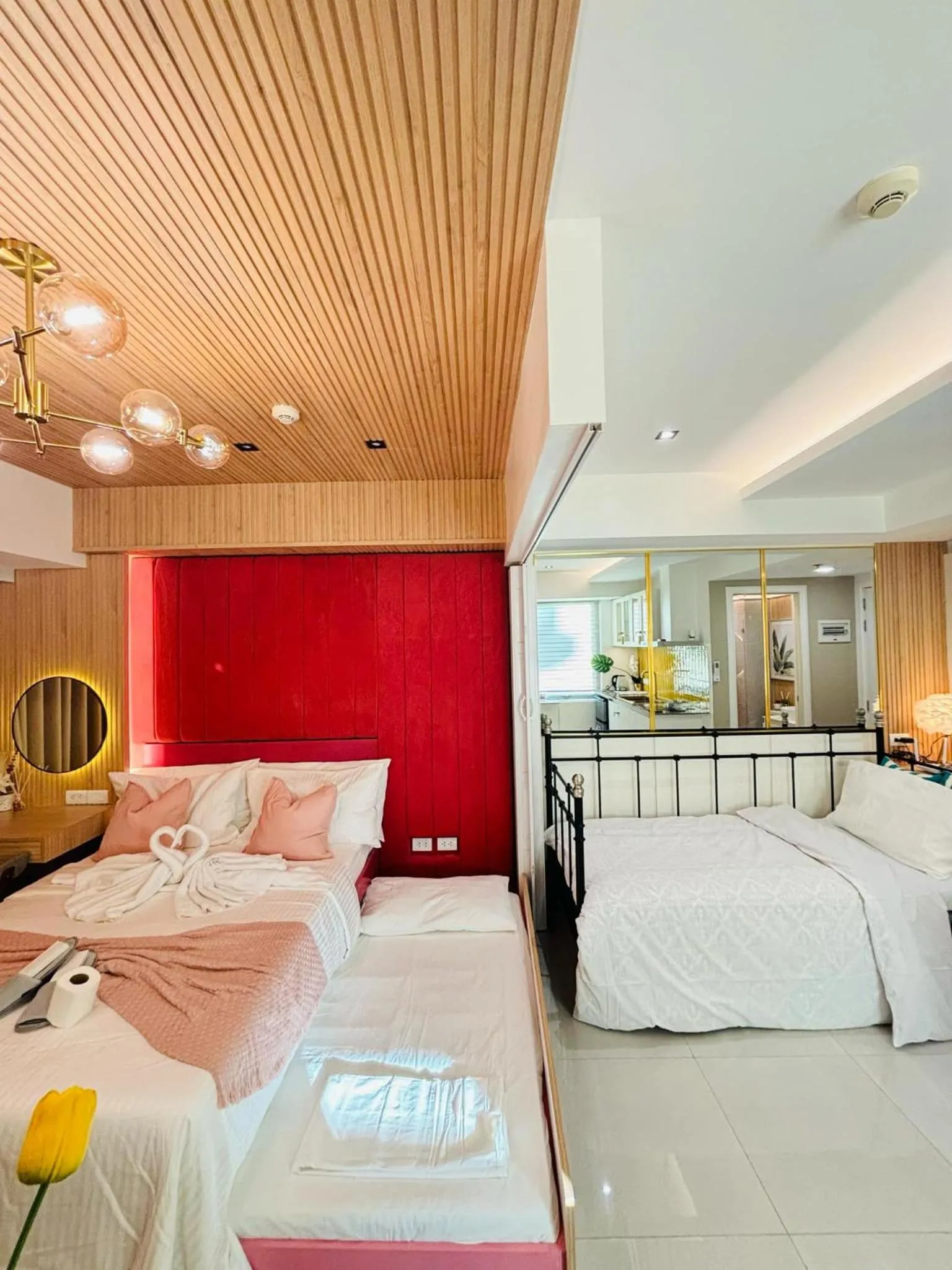 Bed in Holiday Escape Philippines
