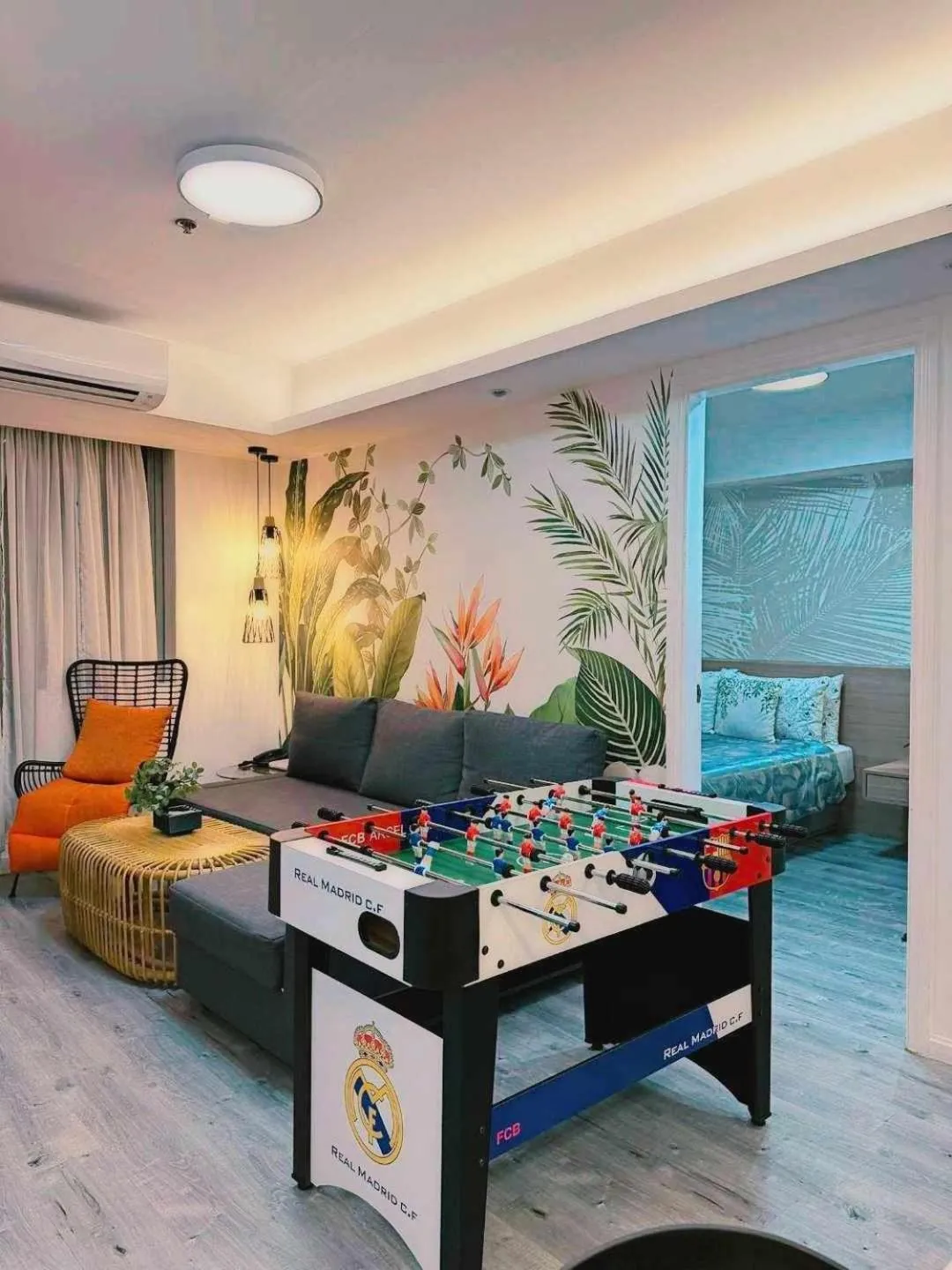 Communal lounge/ TV room in Holiday Escape Philippines