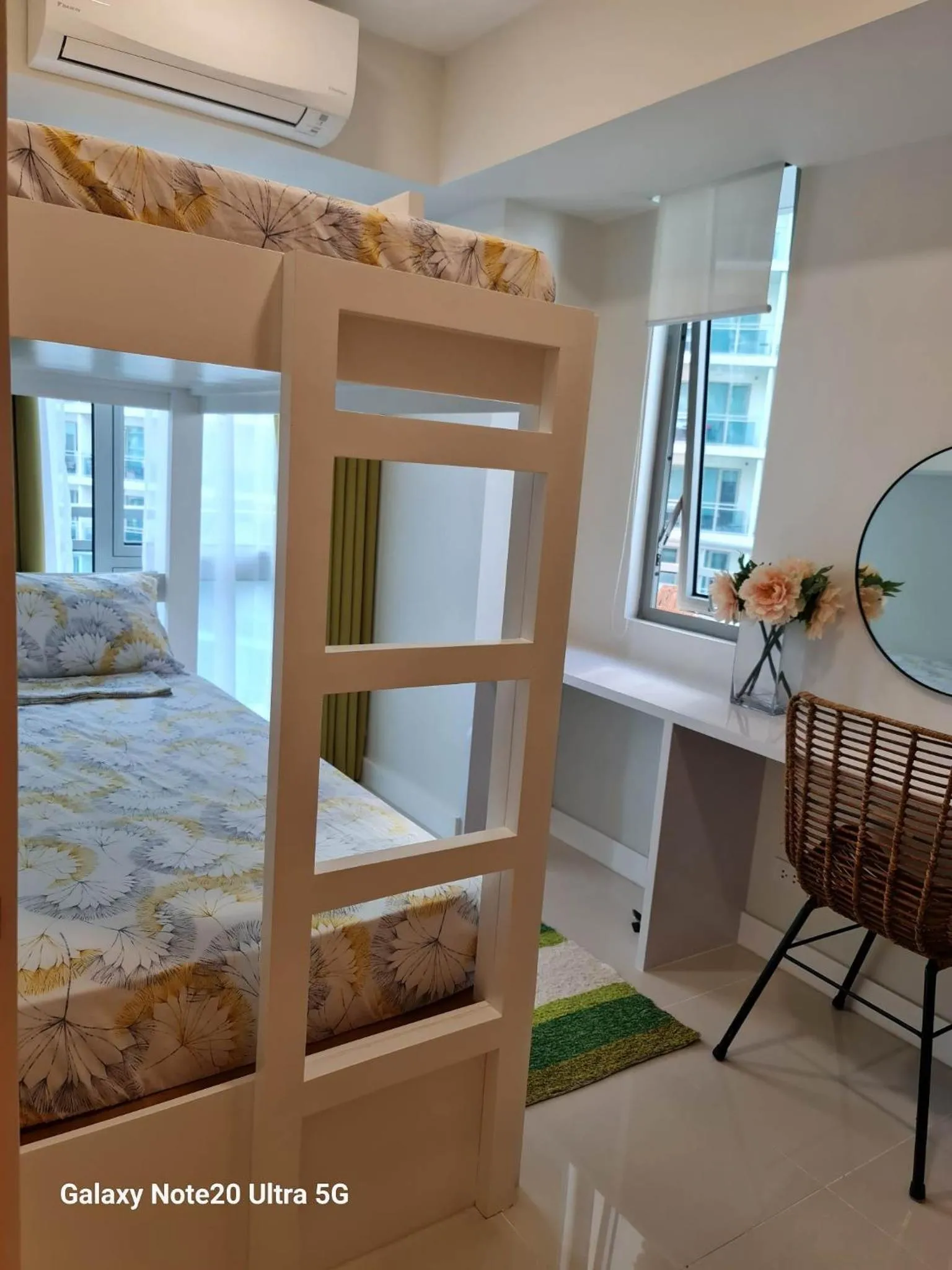 Bed in Holiday Escape Philippines