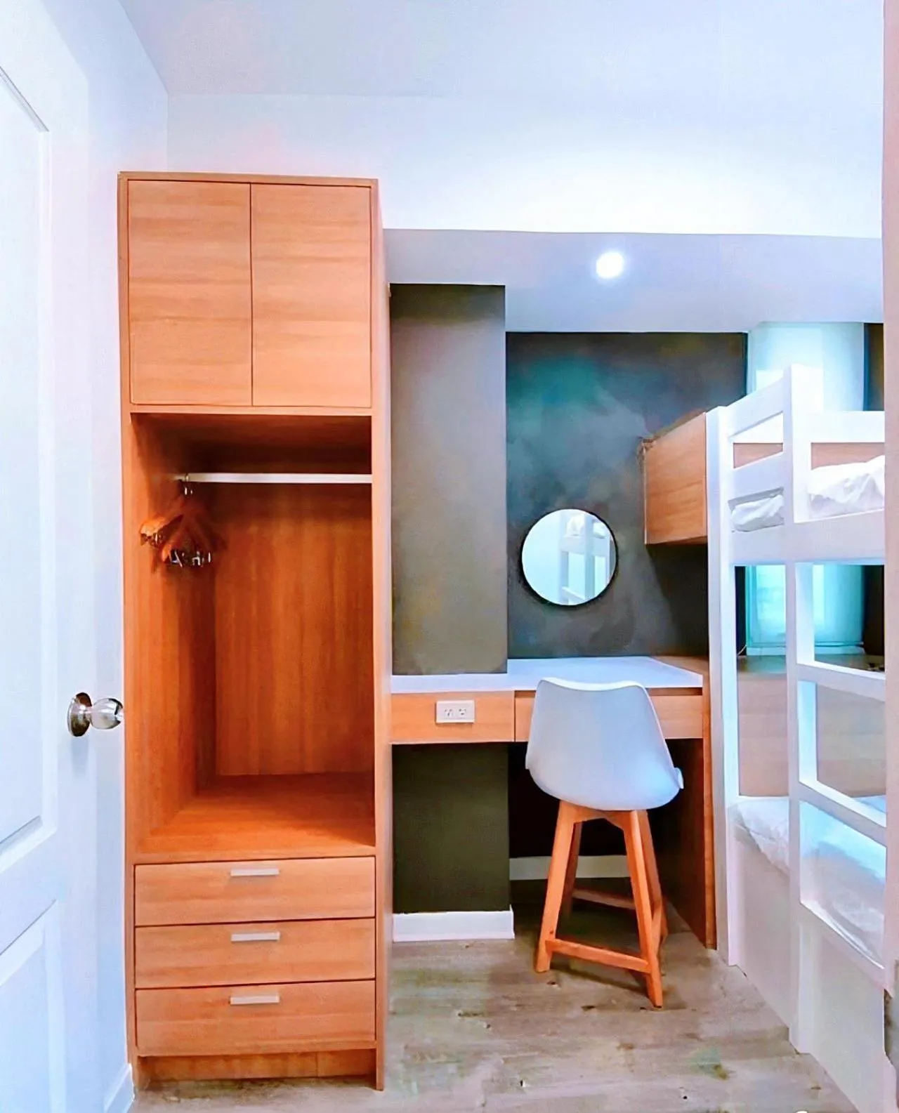 Bed in Holiday Escape Philippines