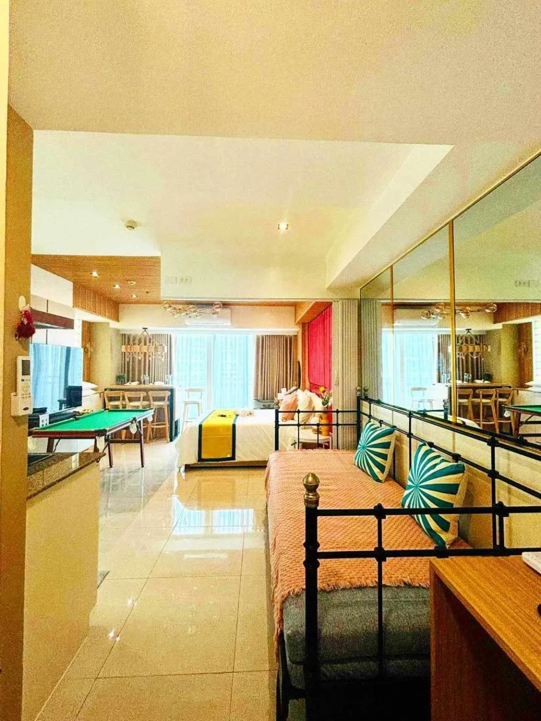 TV and multimedia in Holiday Escape Philippines