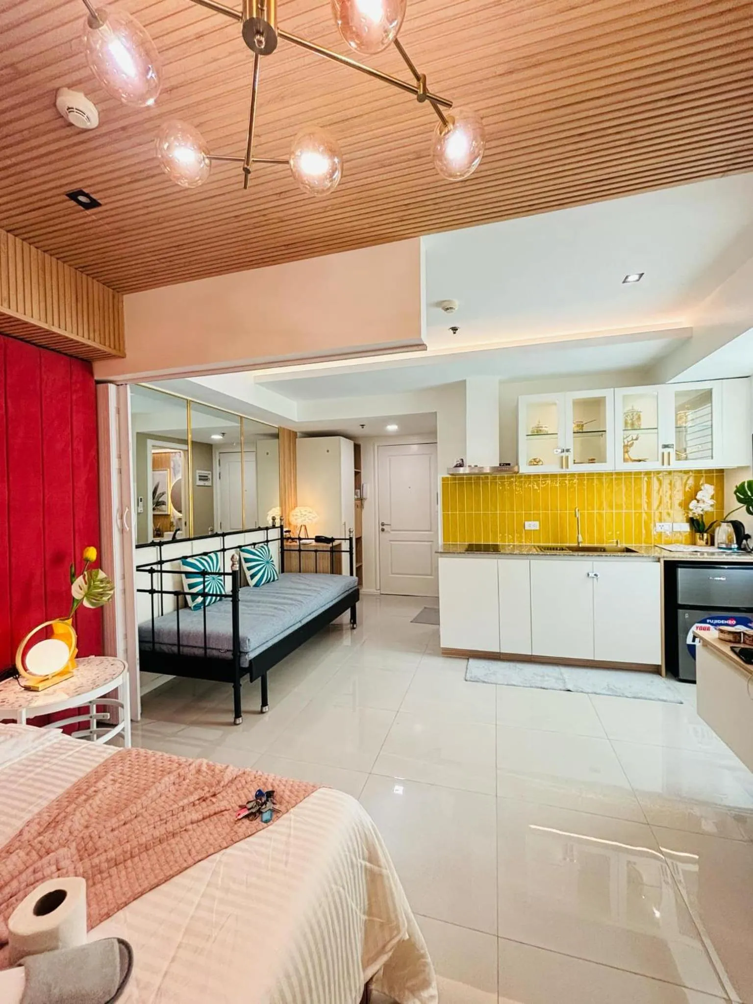 Coffee/tea facilities in Holiday Escape Philippines